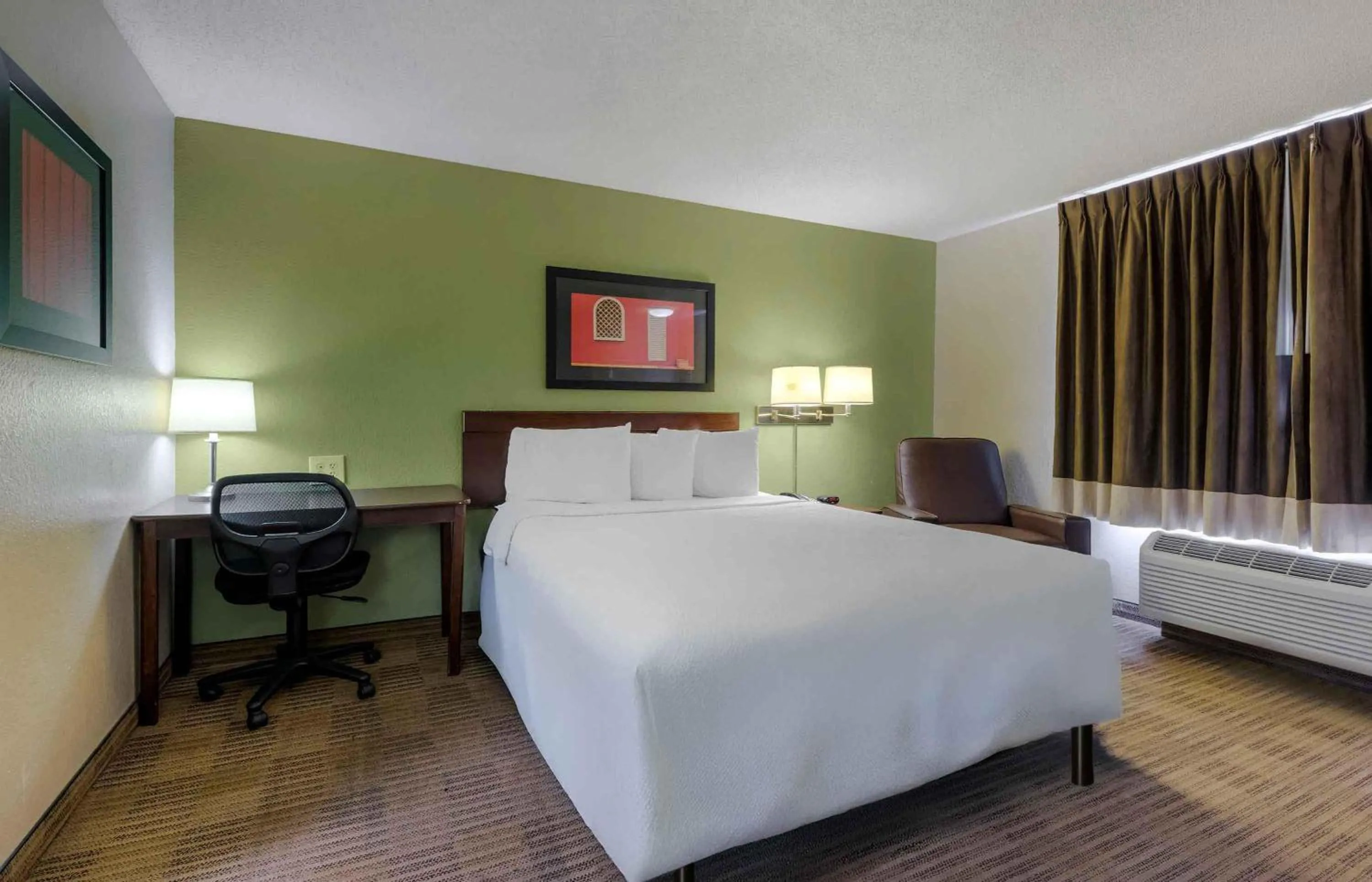 Queen Studio - Non-Smoking in Extended Stay America Suites - Orlando - Lake Mary - 1036 Greenwood Blvd