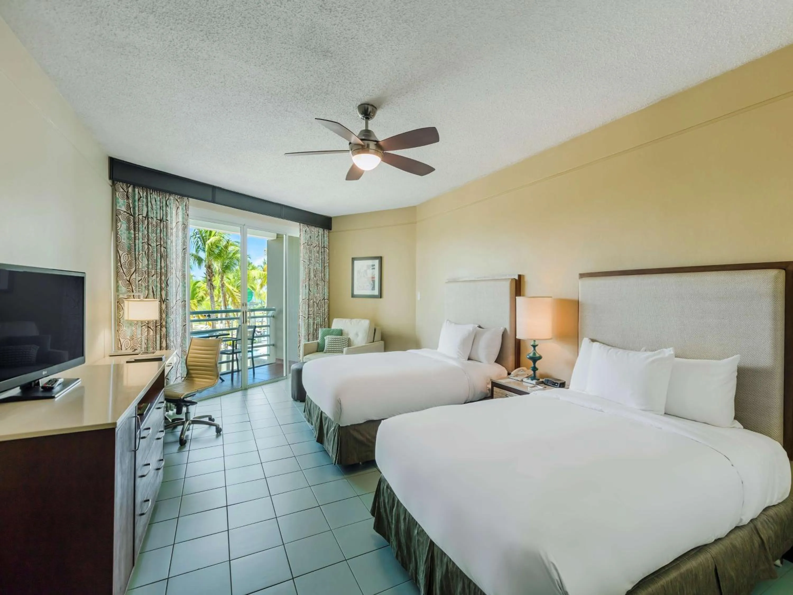 Double Room with Pool/Ocean View and Balcony in Hilton Ponce Golf & Casino Resort