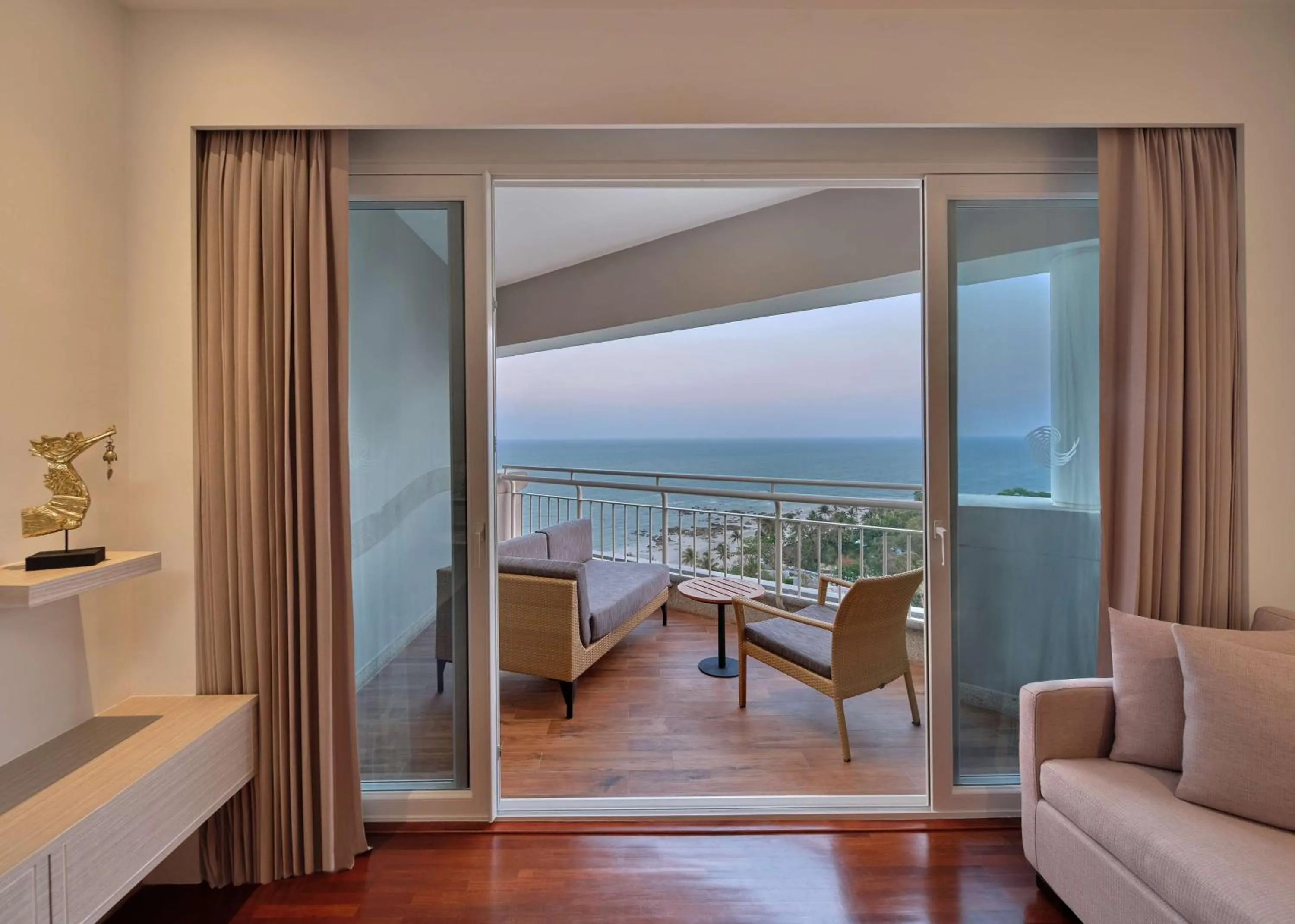 Premium Plus King Room with Ocean View in Hilton Hua Hin Resort & Spa