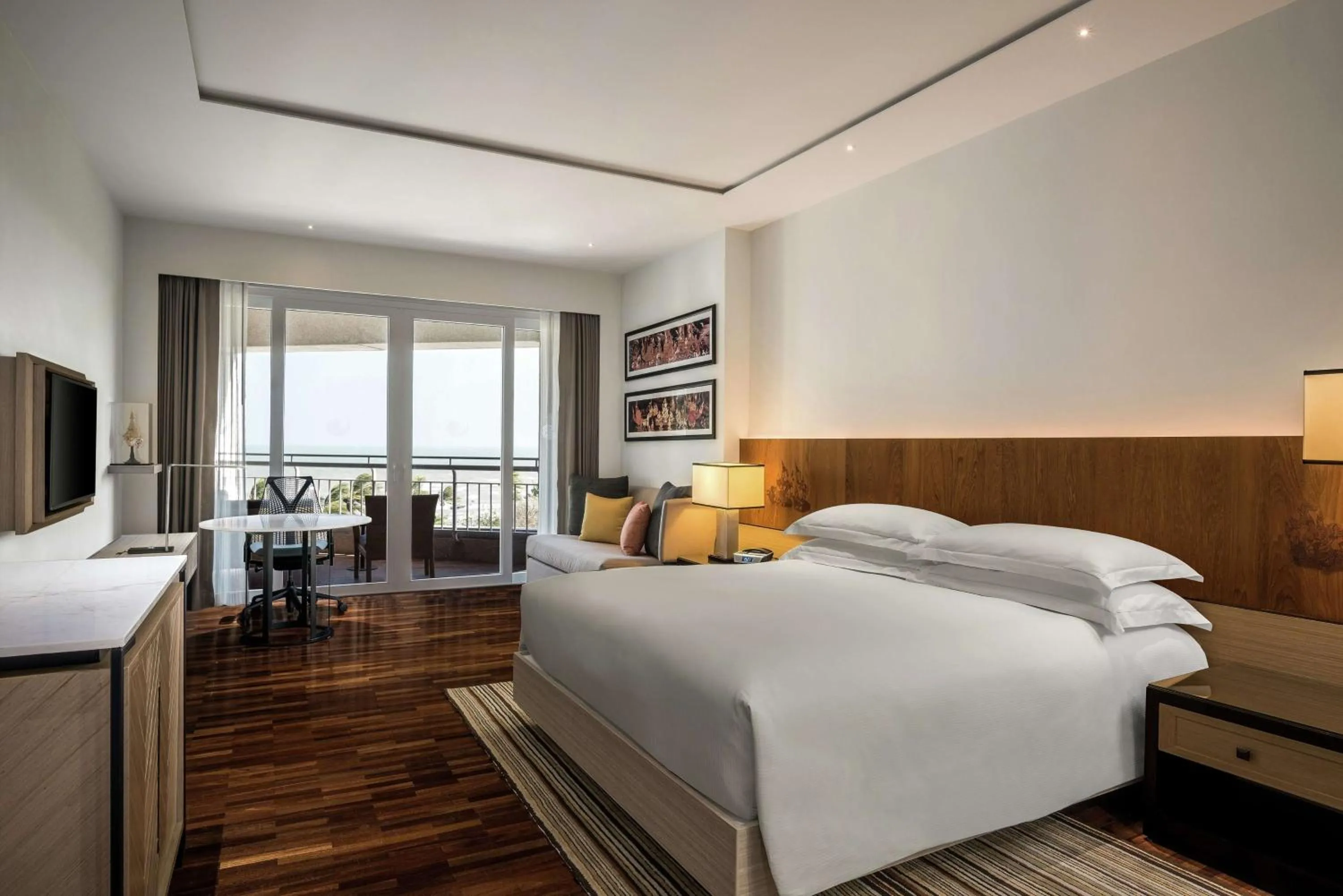 Executive King Room with Ocean View with Club Lounge Access in Hilton Hua Hin Resort & Spa