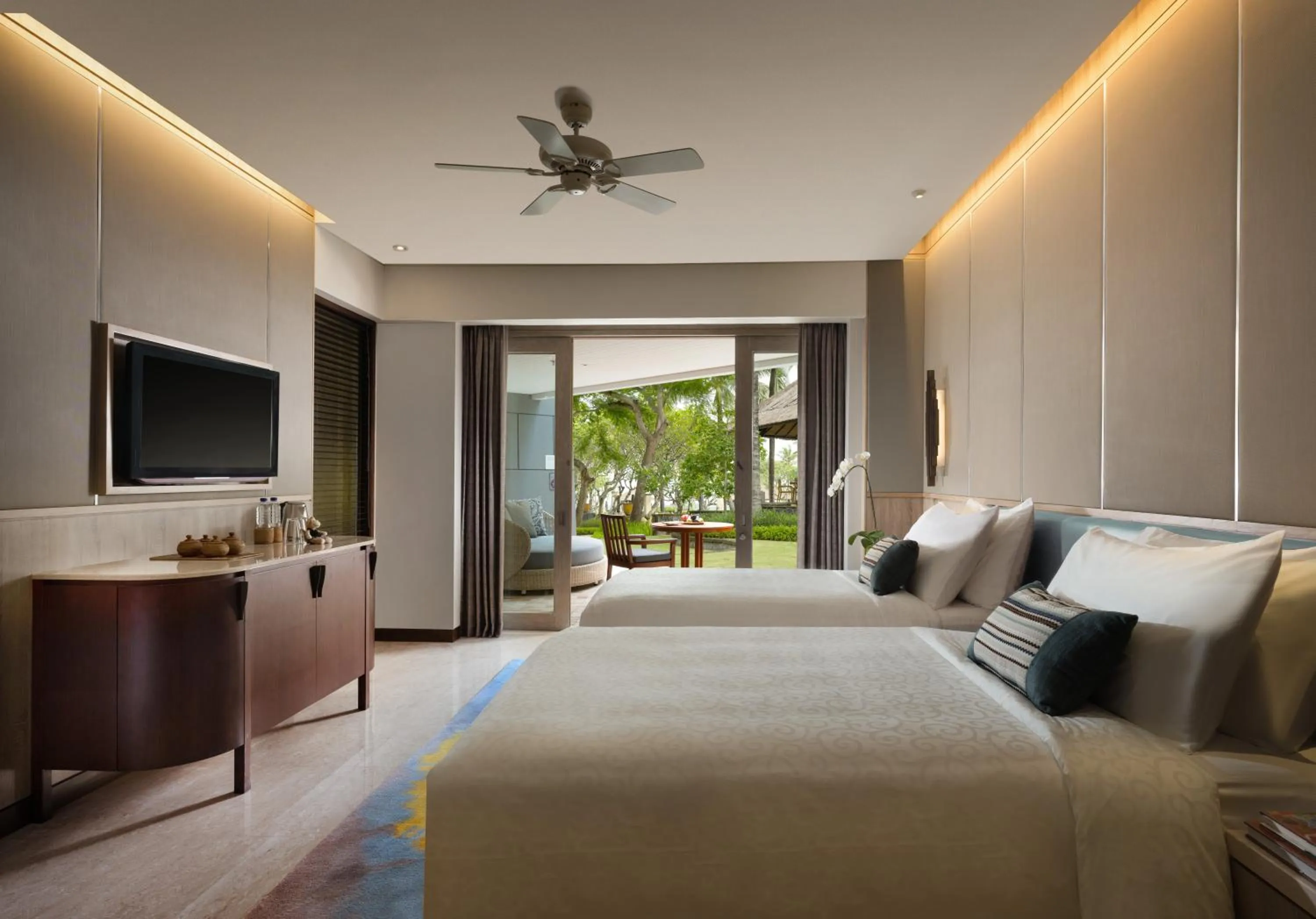 Deluxe Twin Room with Garden View in Conrad Bali
