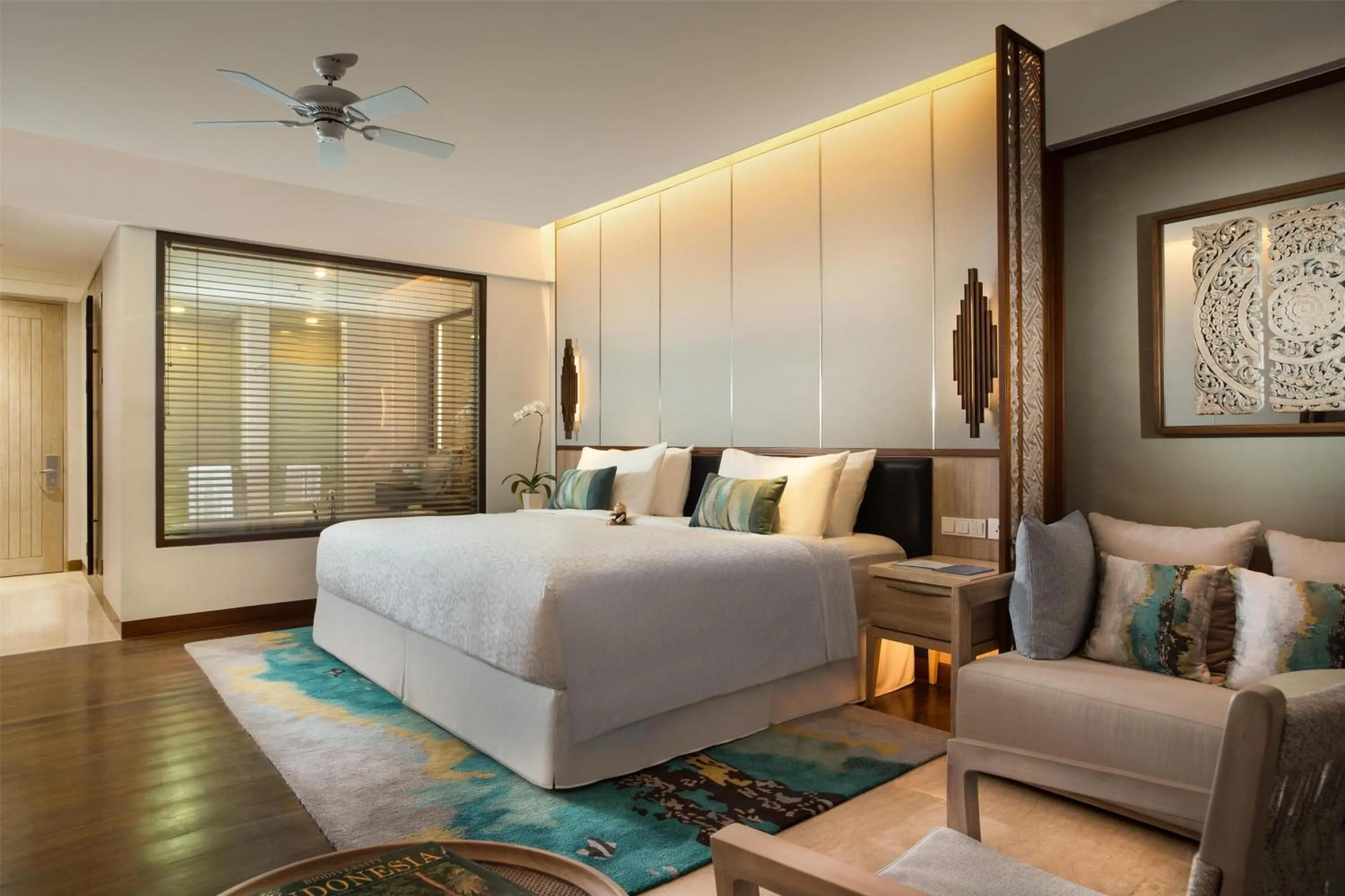 Oceanfront Deluxe King Room in Conrad Bali