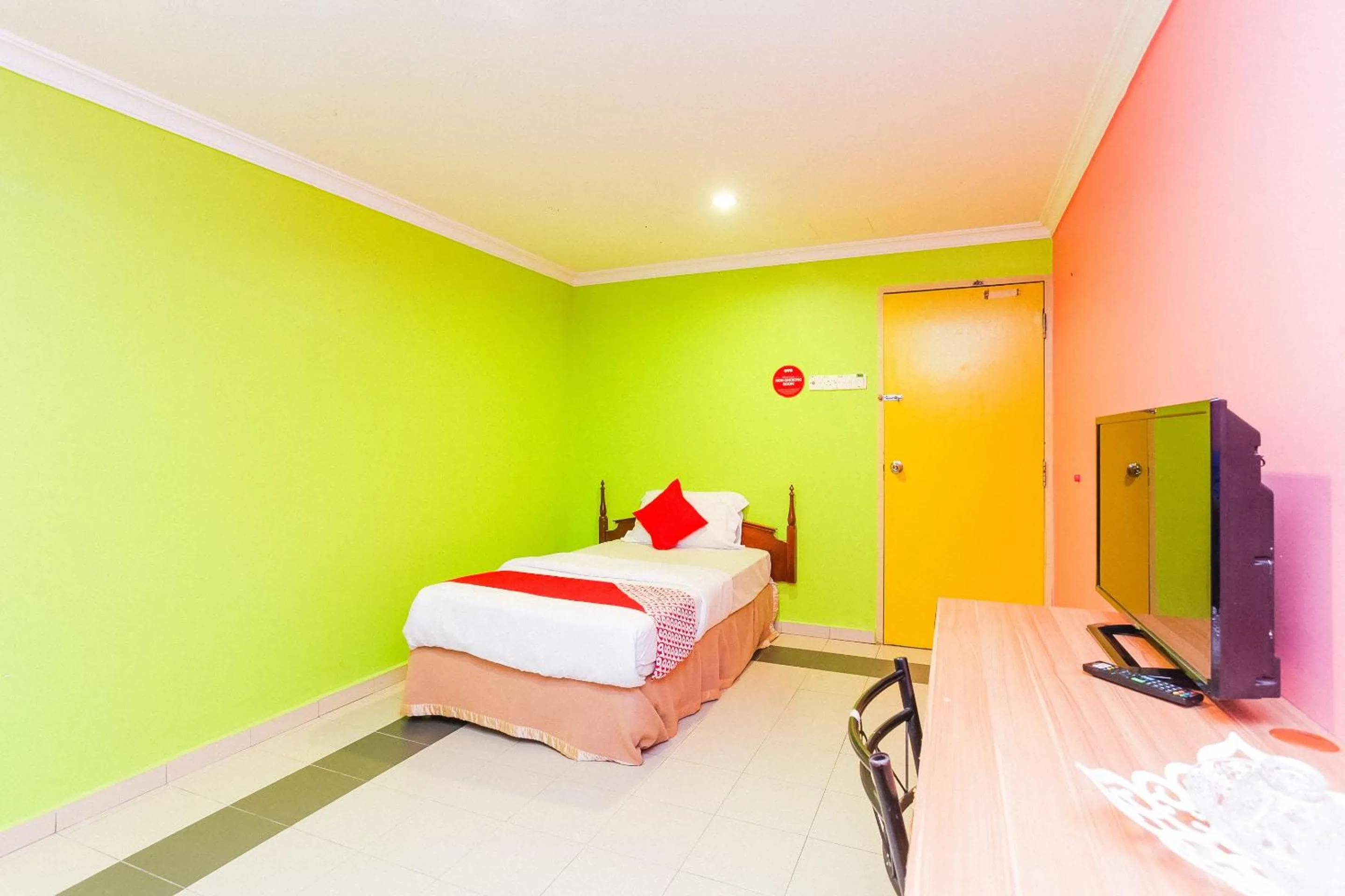 Standard Single Room - single occupancy in Hotel O Comfort