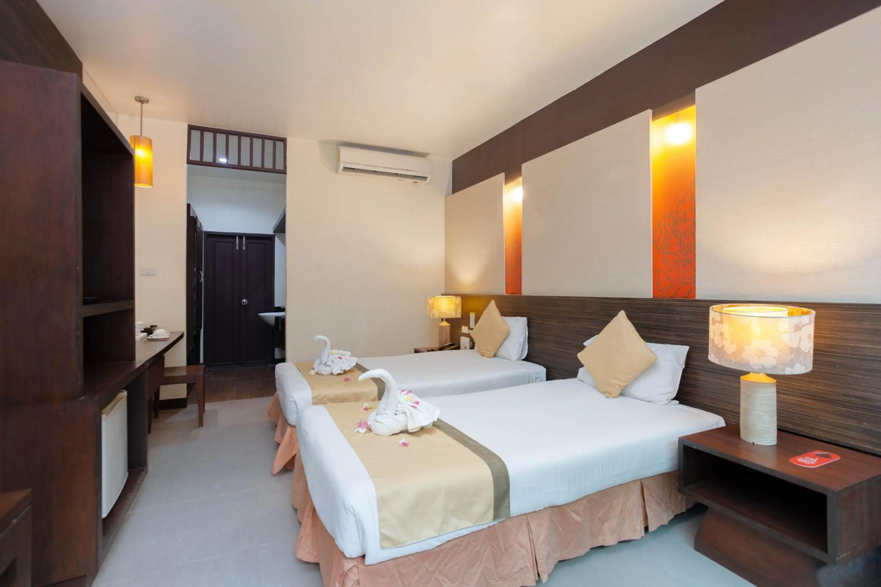 Deluxe Balcony Sea View - Twin Bed in Al's Resort