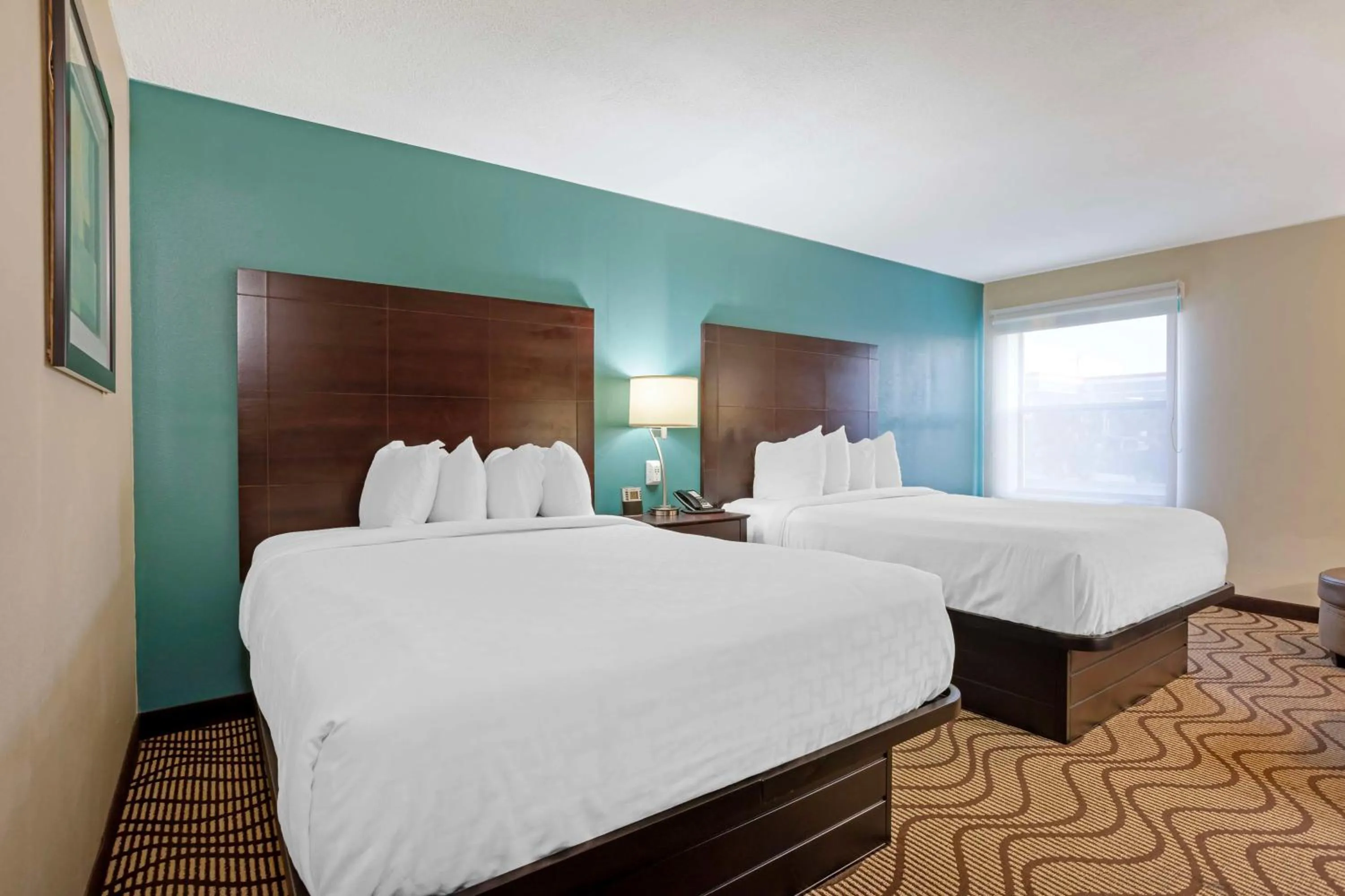 Queen Room with Two Queen Beds - Disability Access in Best Western Plus Lonoke Hotel