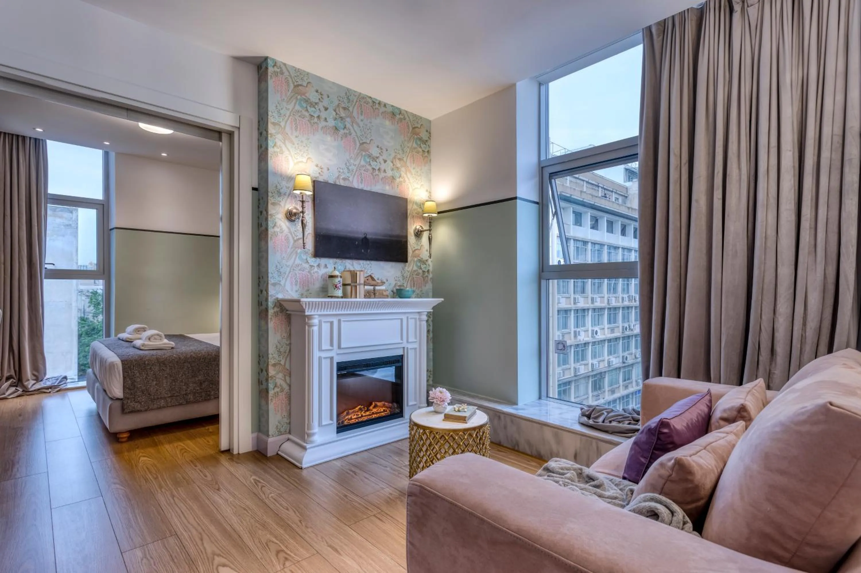 Superior Suite in The Pinnacle Athens