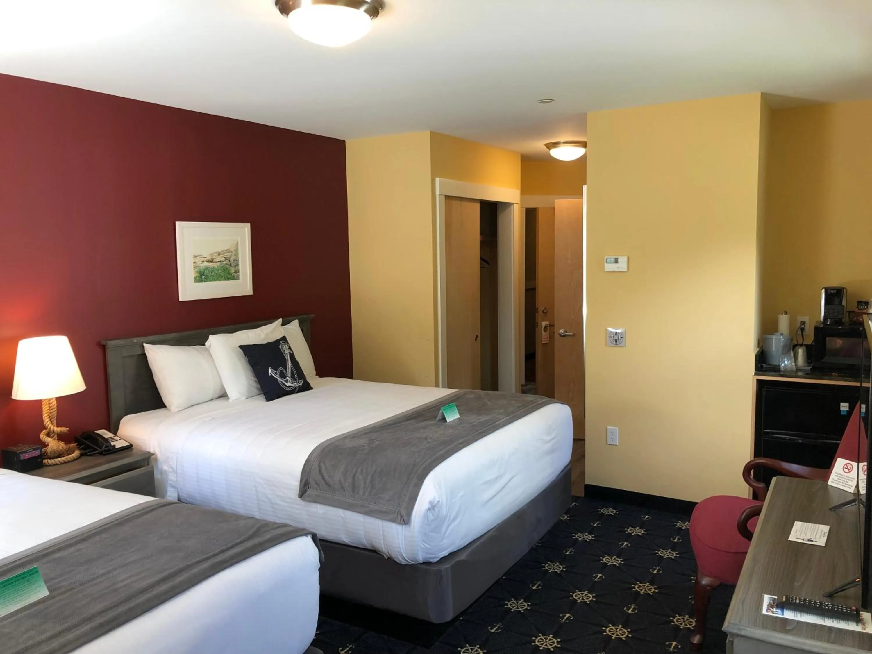 Economy Queen Room with Two Queen Beds in The Inn on Mount Desert