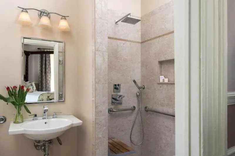 Deluxe Double Room in Albemarle Inn - Asheville