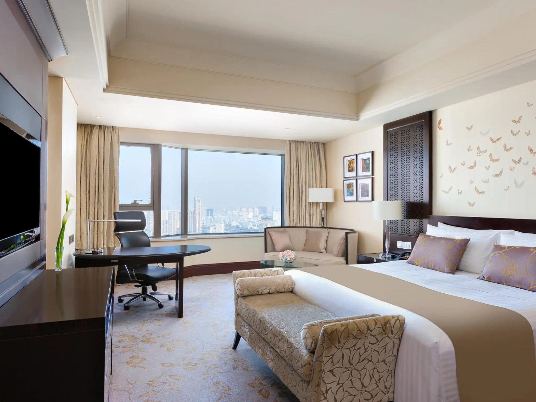 Classic King Room with City View in InterContinental Wuxi by IHG