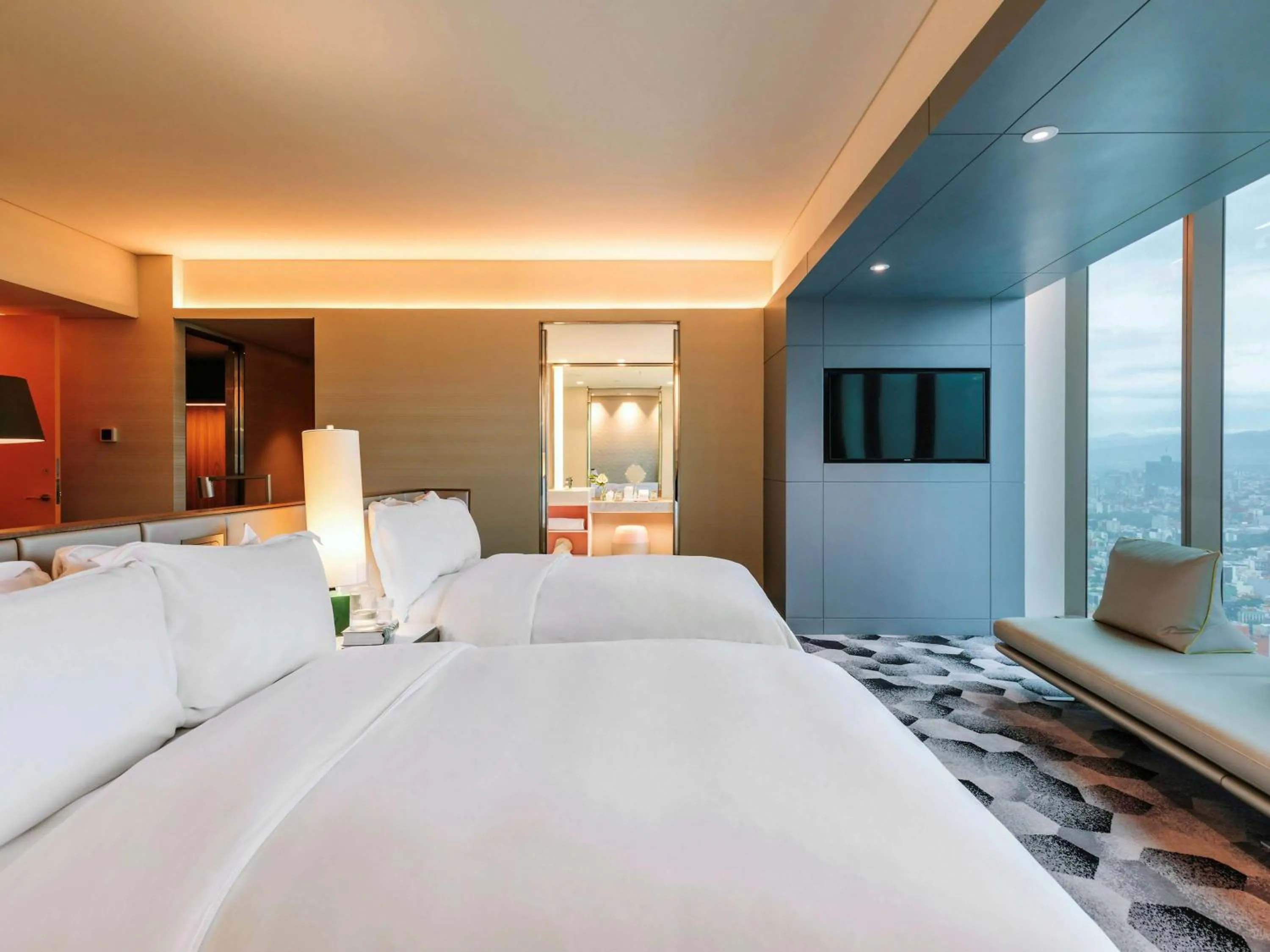 Junior Suite with Two Double Beds and Skyline View in Sofitel Mexico City Reforma