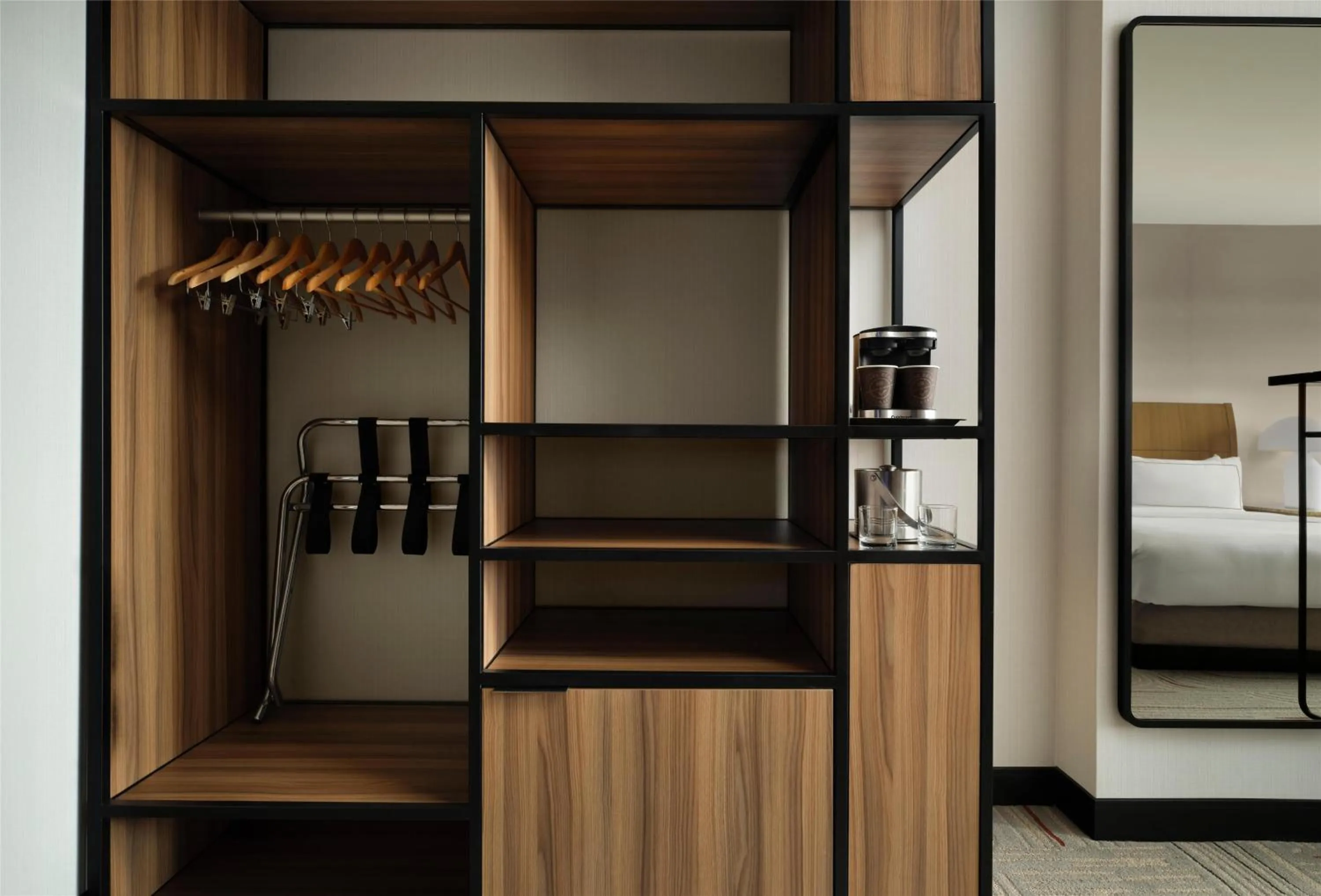 Deluxe King Room with Sofa Bed in Hotel Zessa Orange County Airport, a DoubleTree by Hilton