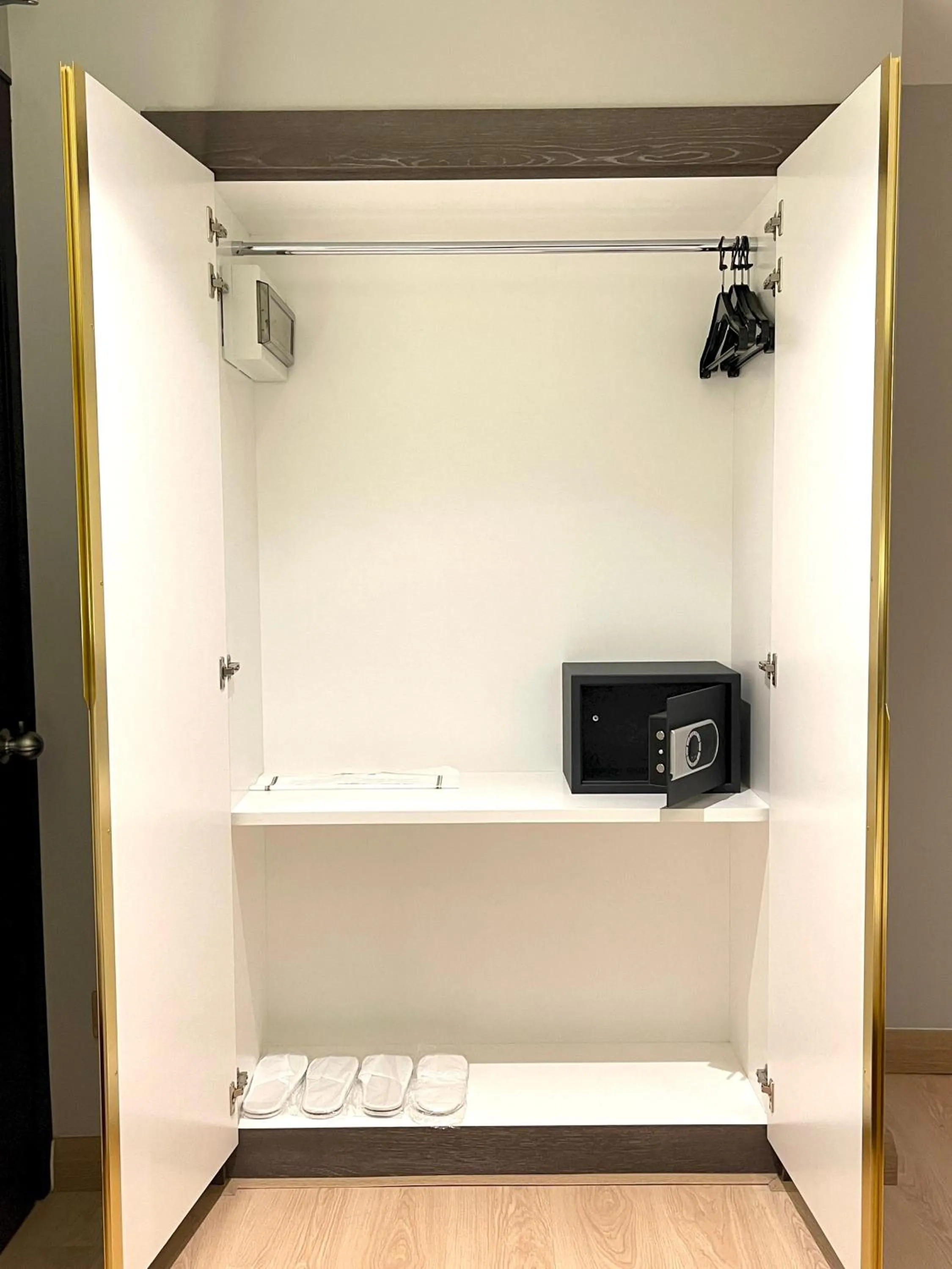 Standard Deluxe Room in Hotel Imperial