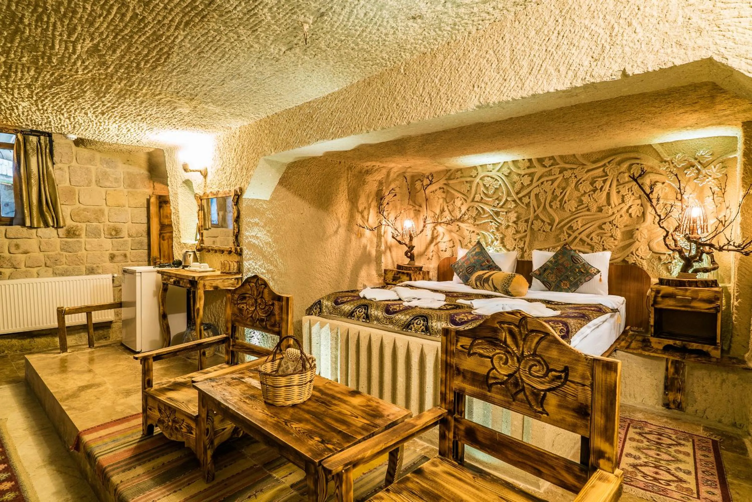 Deluxe Suite in Cappadocia Ennar Cave Swimming Pool Hot & SPA