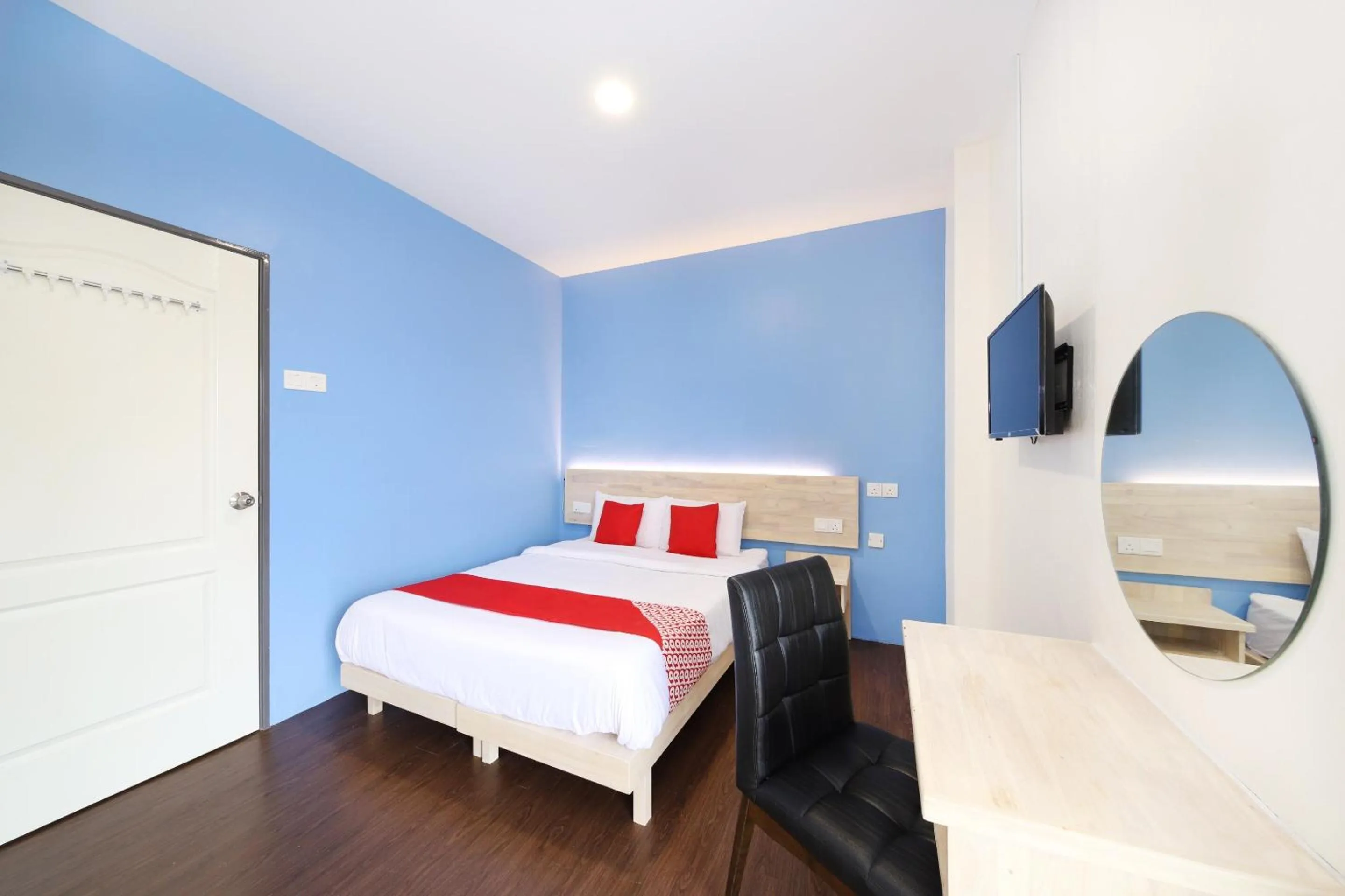 Deluxe Queen Room in OYO 778 Bmw 2 Hotel