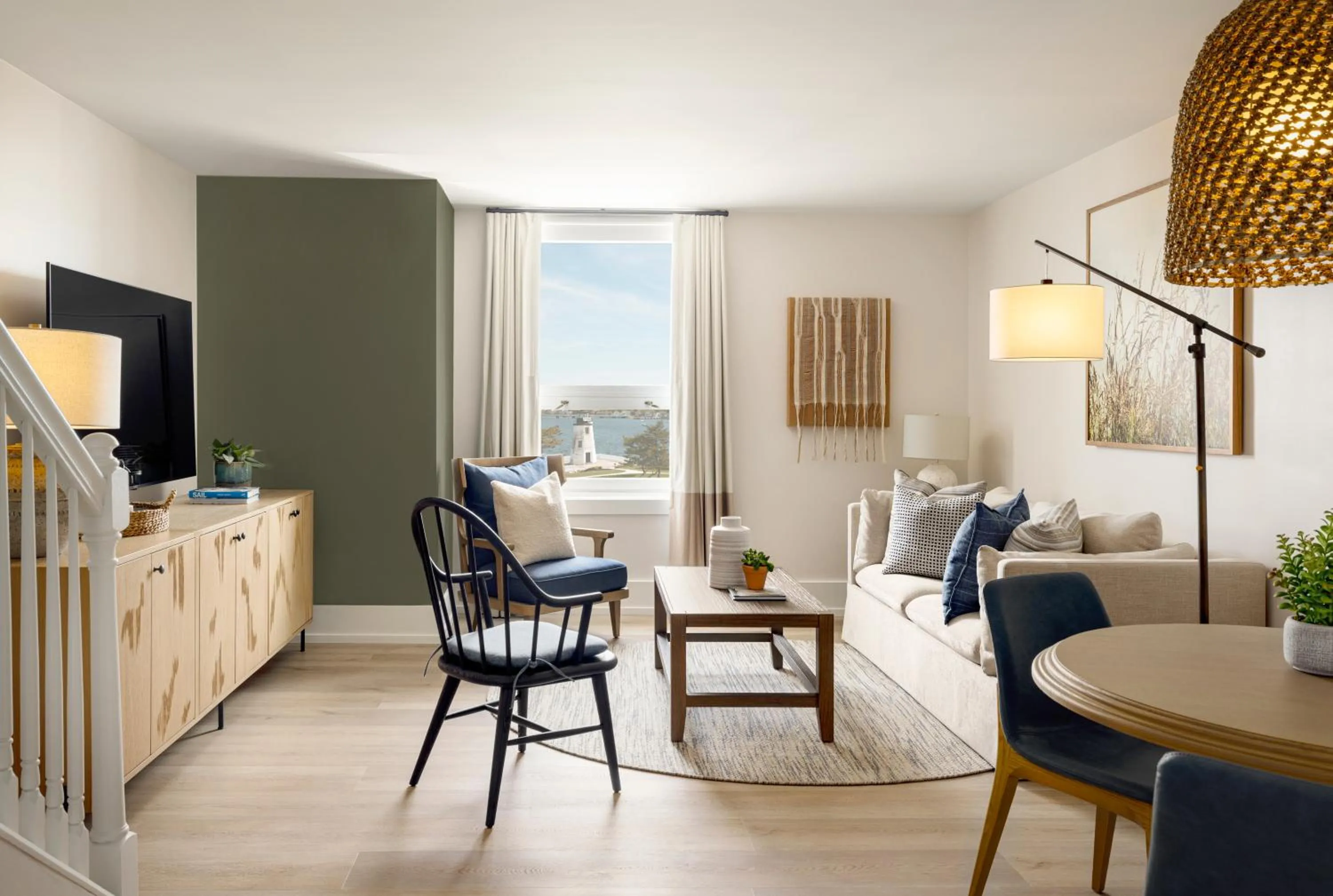 King Suite with Sea View in Newport Harbor Island Resort