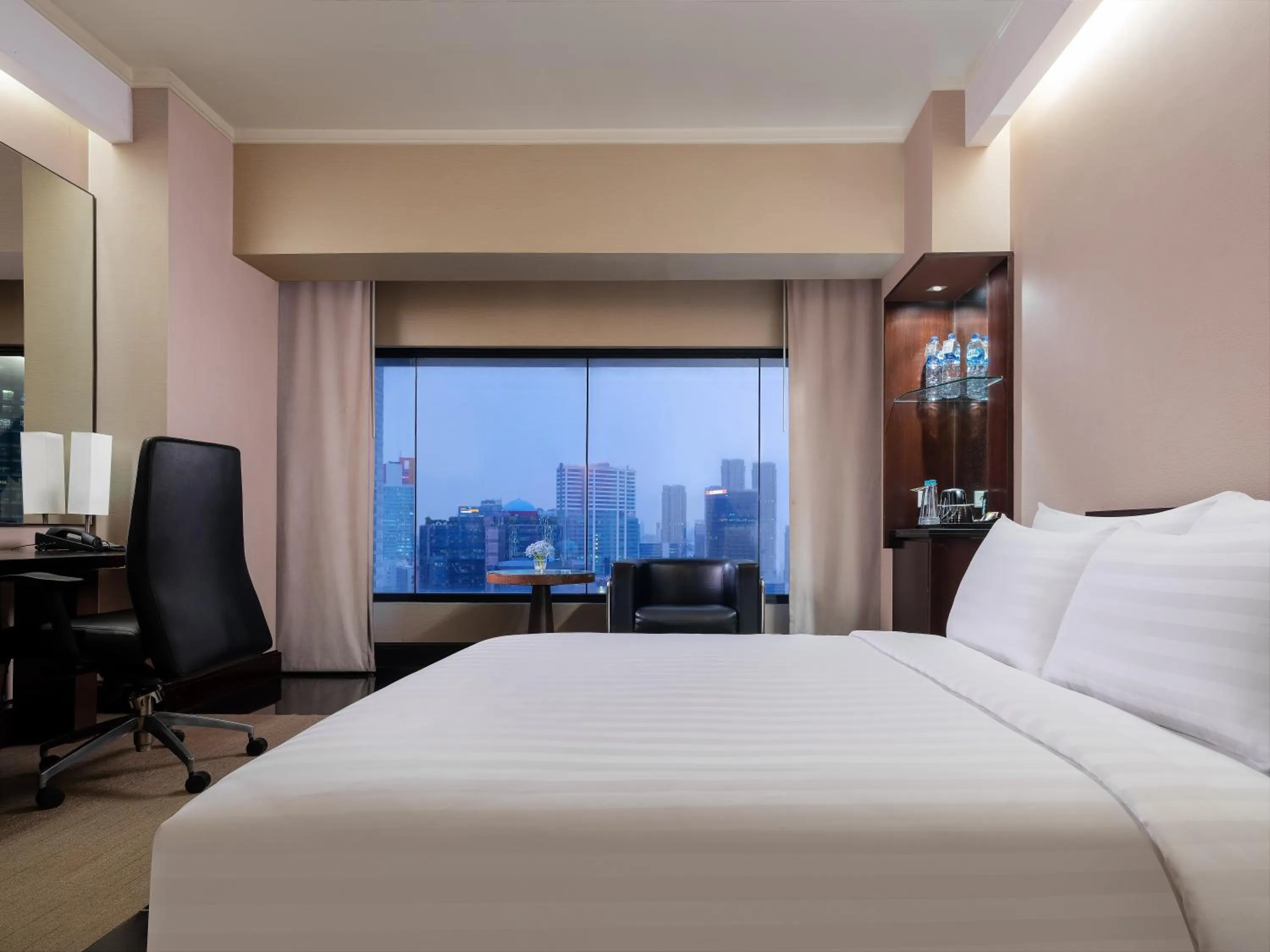 Executive King Room in Manhattan Hotel Jakarta