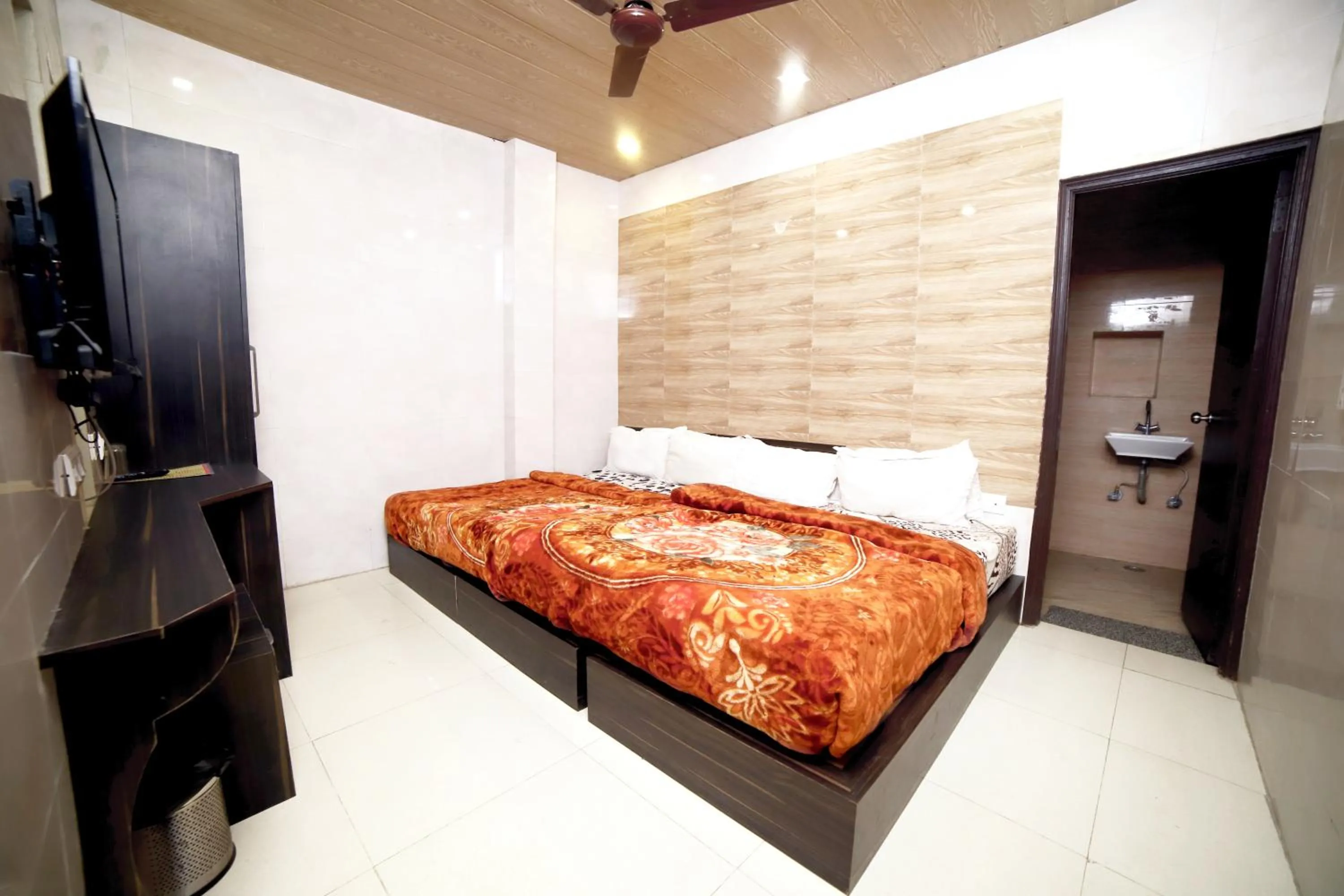 Triple Room in Hotel Star Light