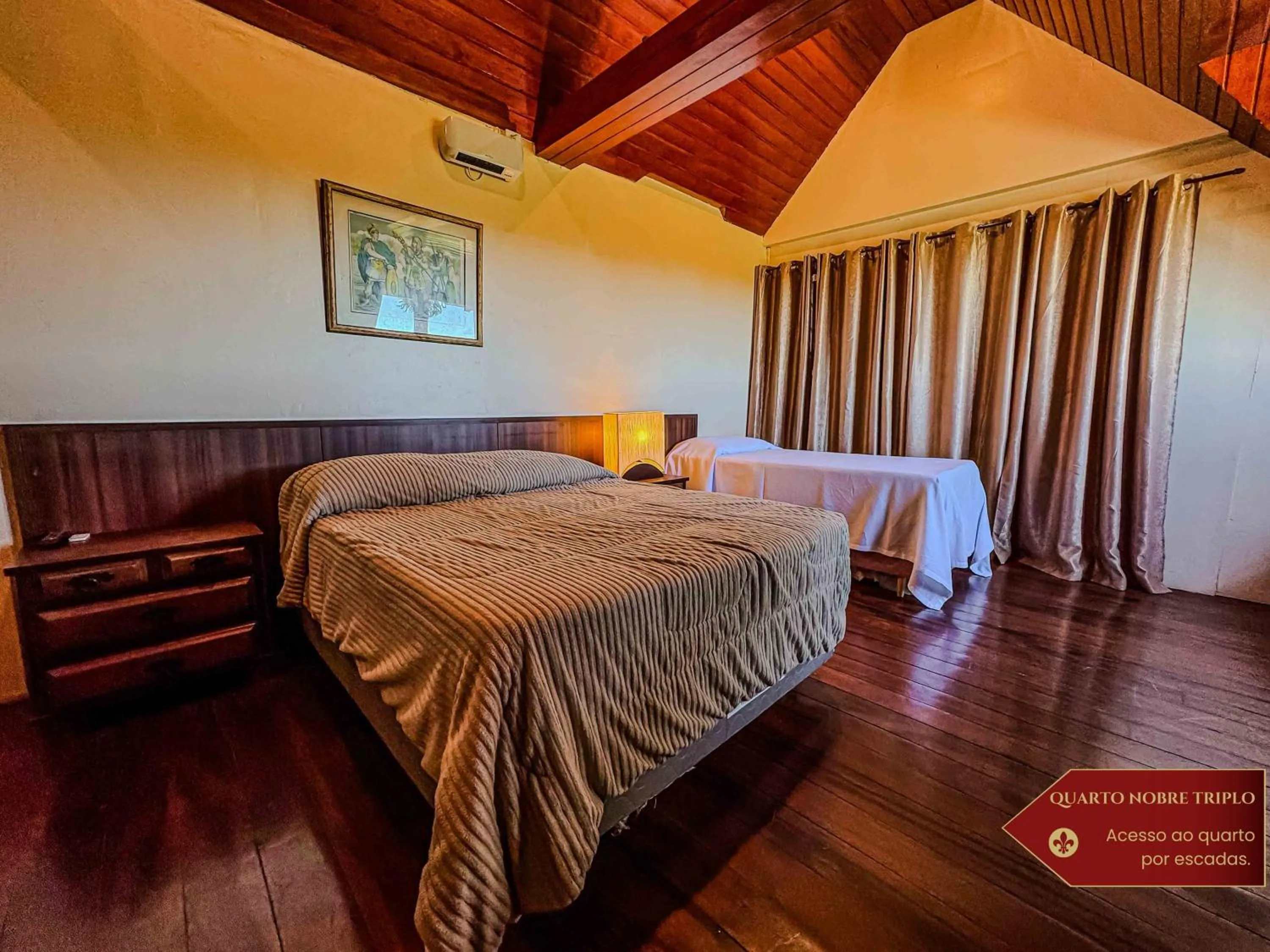 Noble Triple Room in Hotel Castelo Nacional Inn Campos do Jordão