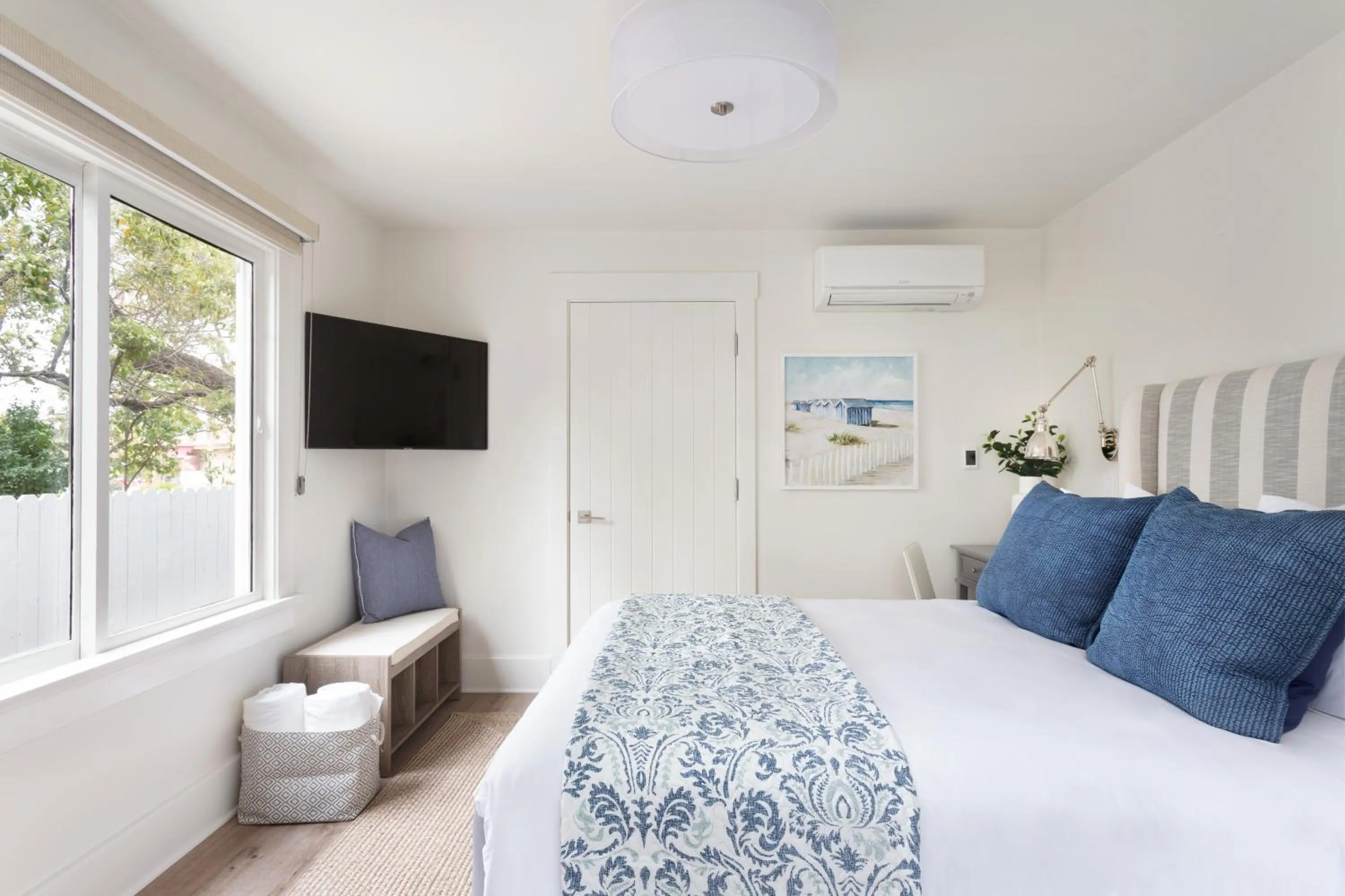 Queen Studio in Hideaway Santa Barbara, A Kirkwood Collection Hotel