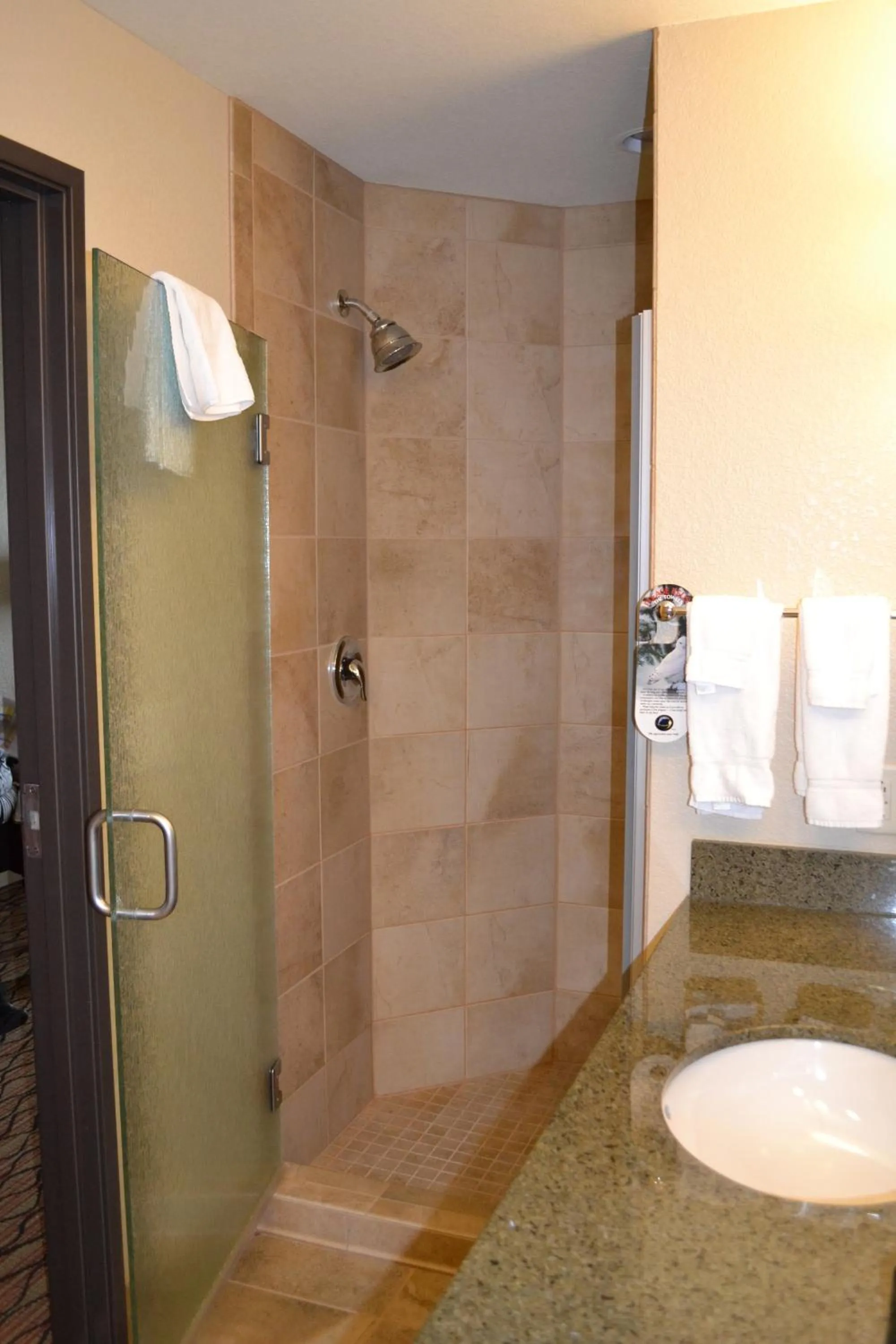 Queen Room with Two Queen Beds - Disability Access in Holiday Inn Eau Claire South I-94 by IHG