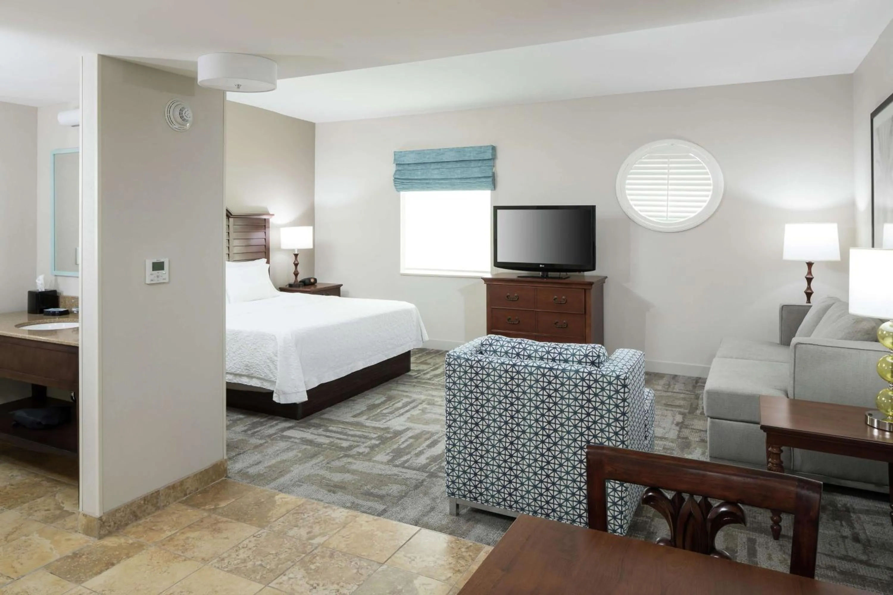 King Studio Suite - Non-Smoking in Hampton Inn New Smyrna Beach