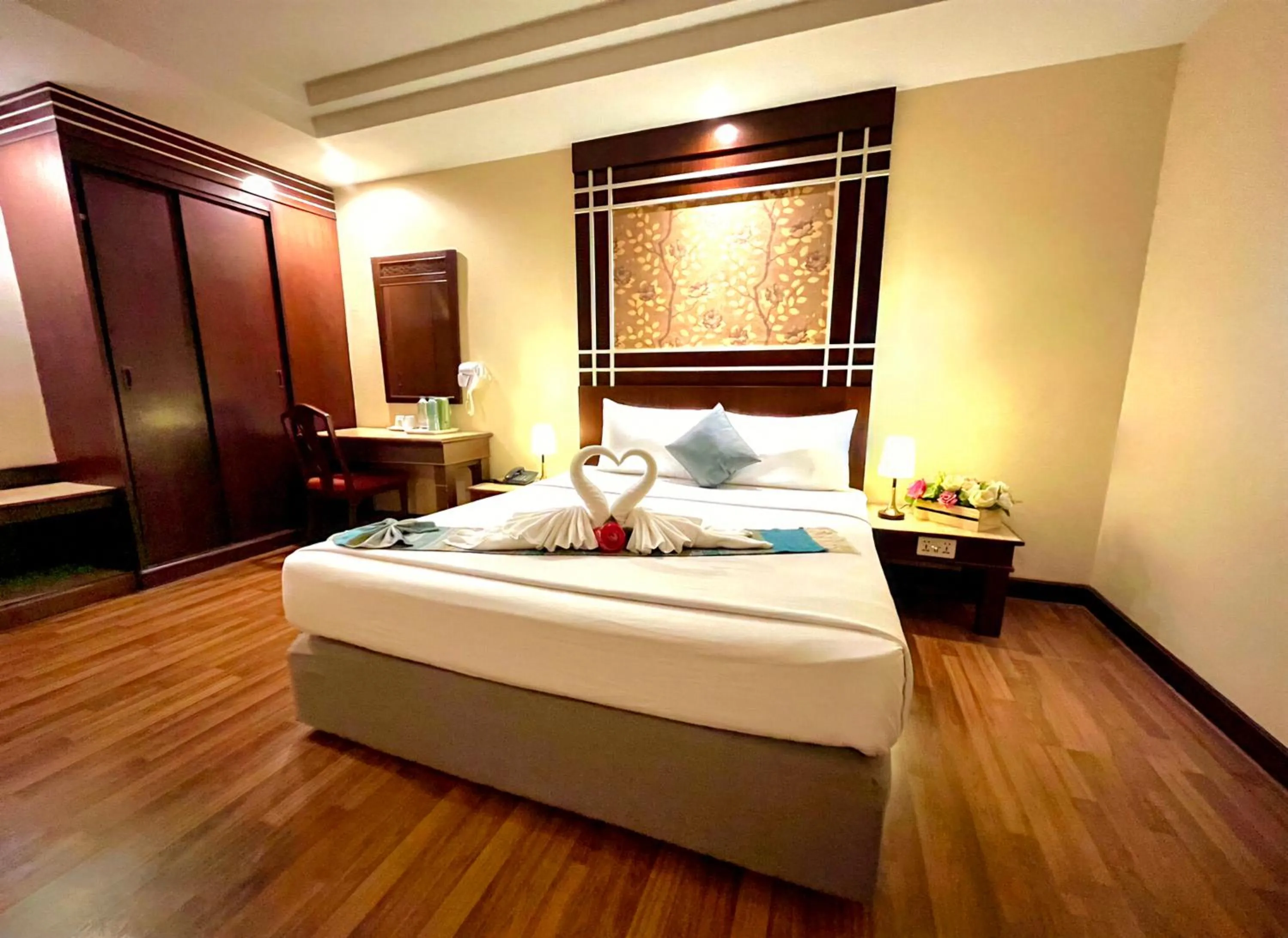 Suite Double Room in Friendlytel Hotel