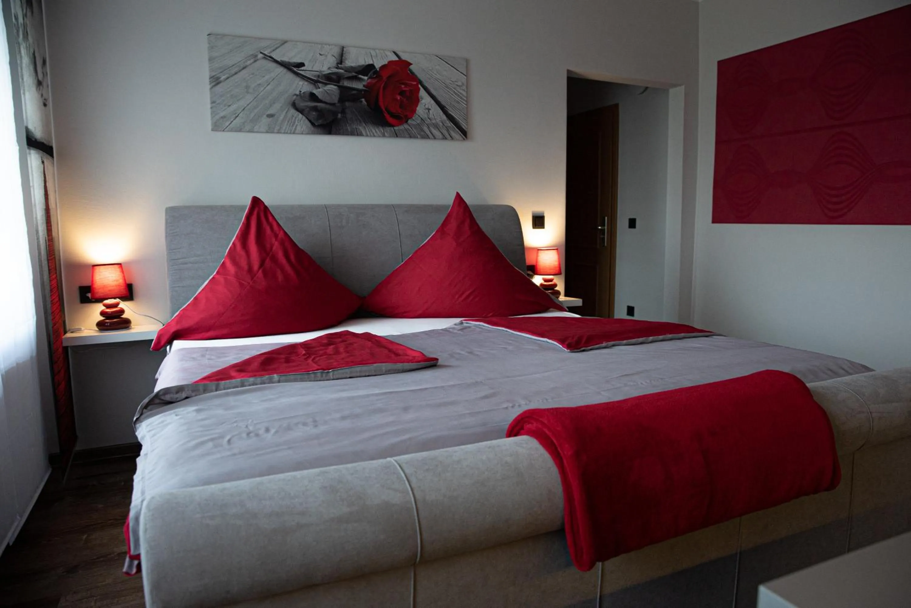 Superior Double Room - single occupancy in Pension Rüssel-Pub