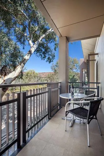 Executive Two-Bedroom Apartment in Quest Alice Springs