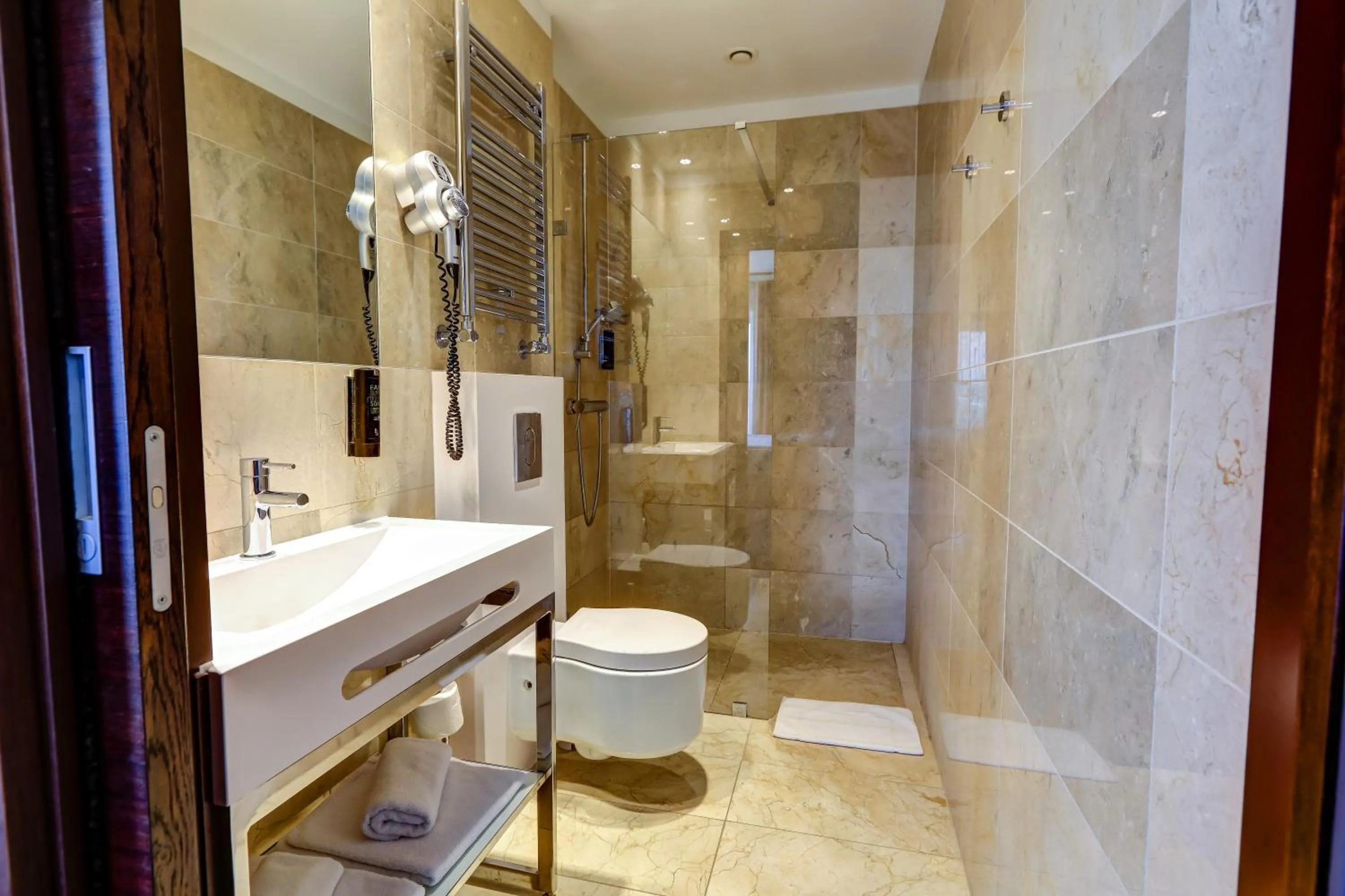 Double Room with Extra Bed in Copernicus Toruń Hotel