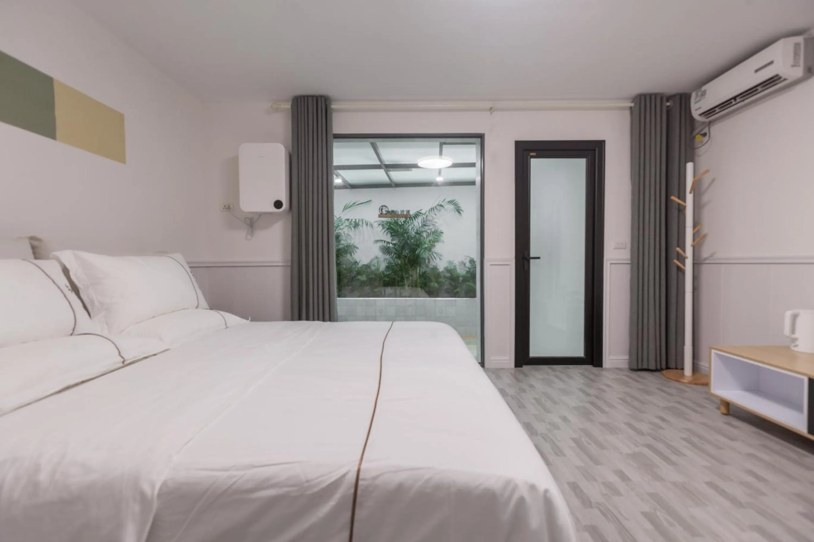 Family Suite in Guilin Flowers Inn