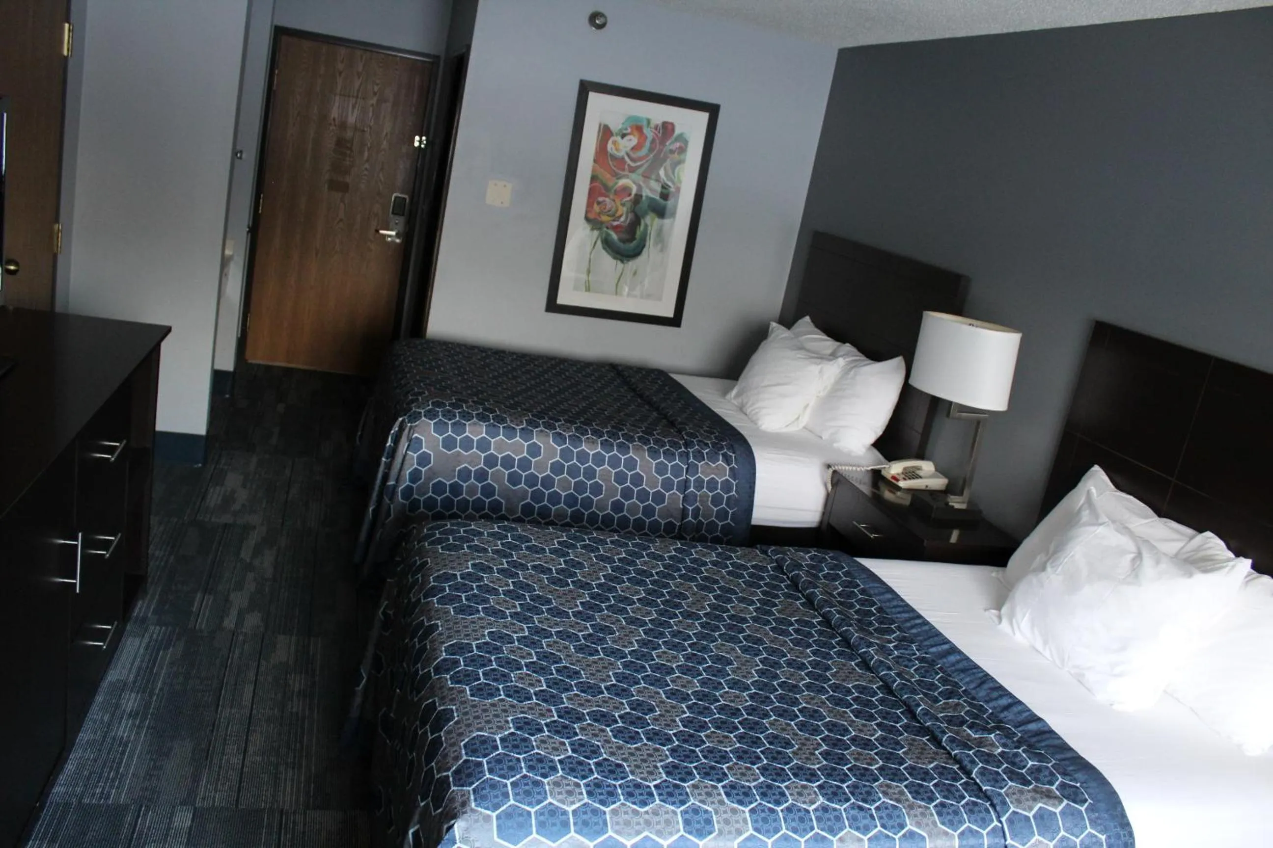 Double Room with Two Double Beds in American Inn and Suites Ionia