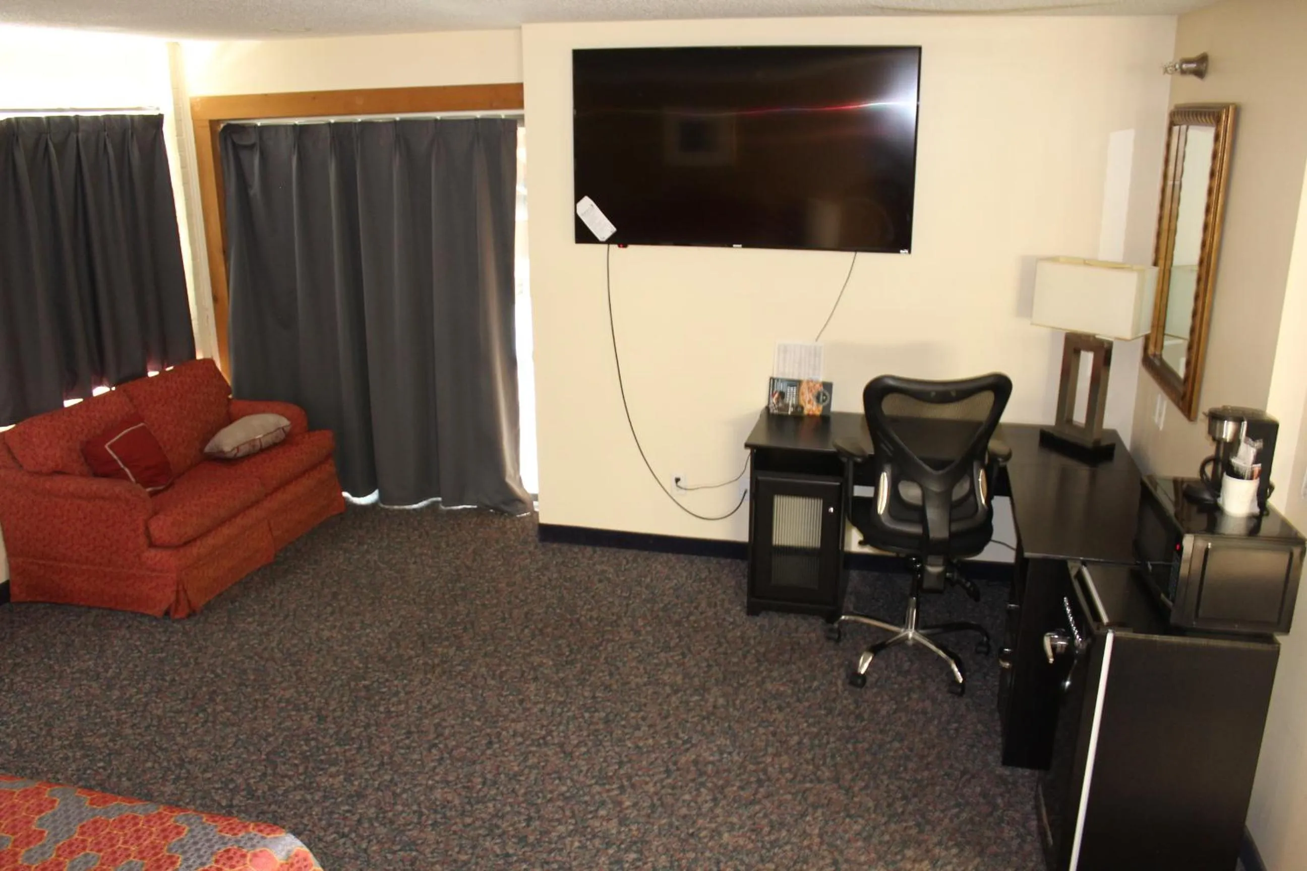 Honeymoon Suite in American Inn and Suites Ionia