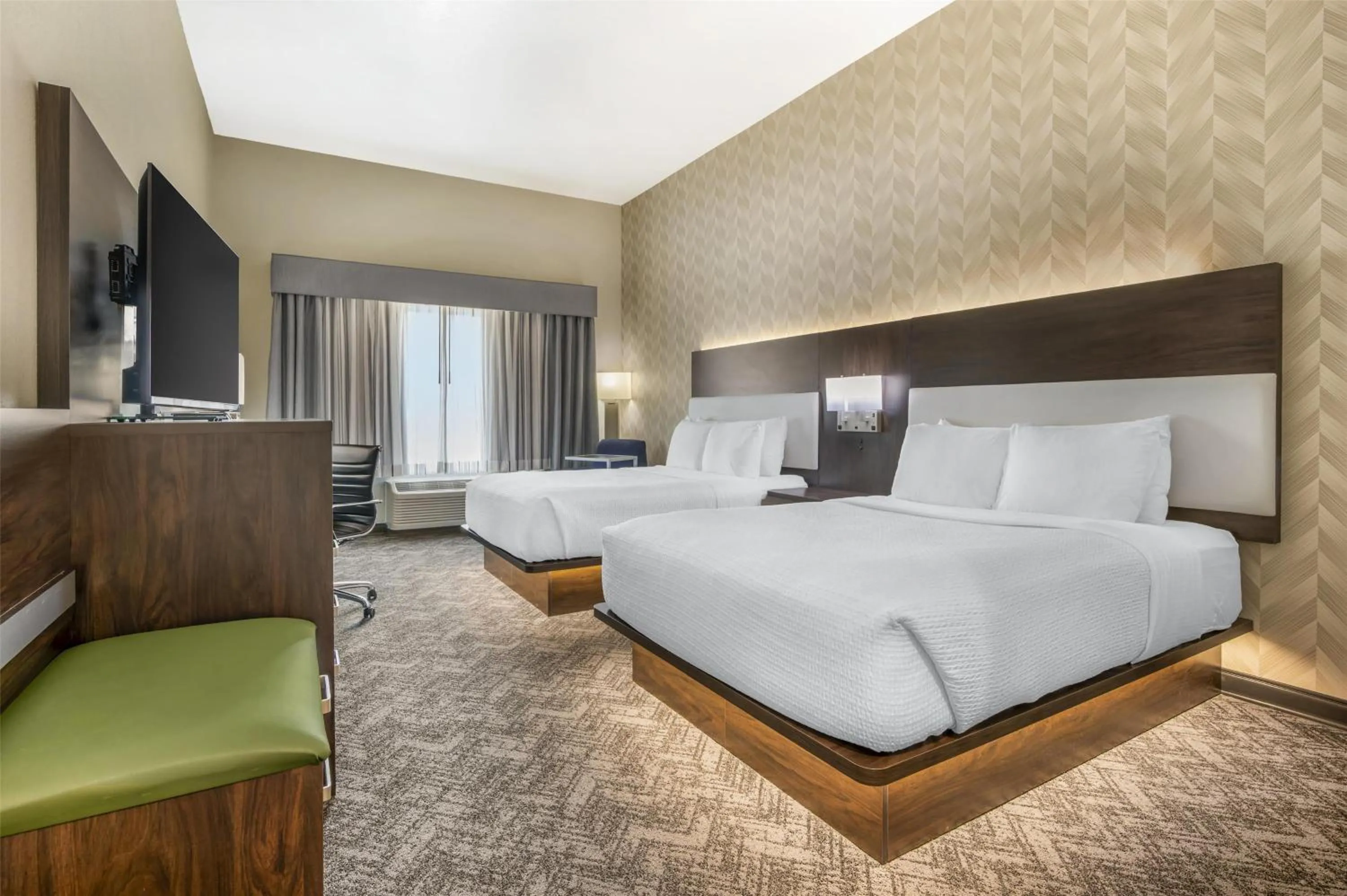 Queen Room with Two Queen Beds in Best Western Plus Parkside Inn & Suites