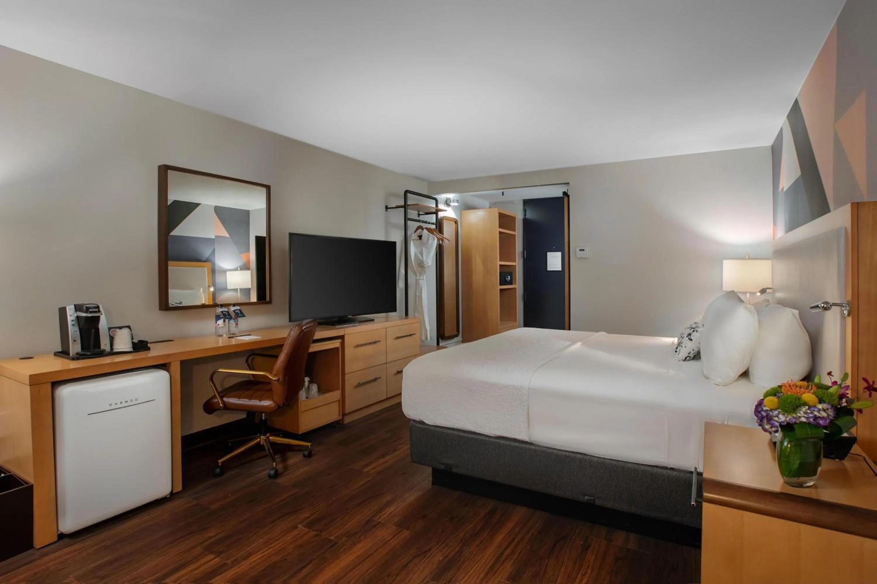 King Room in The Beeman Hotel