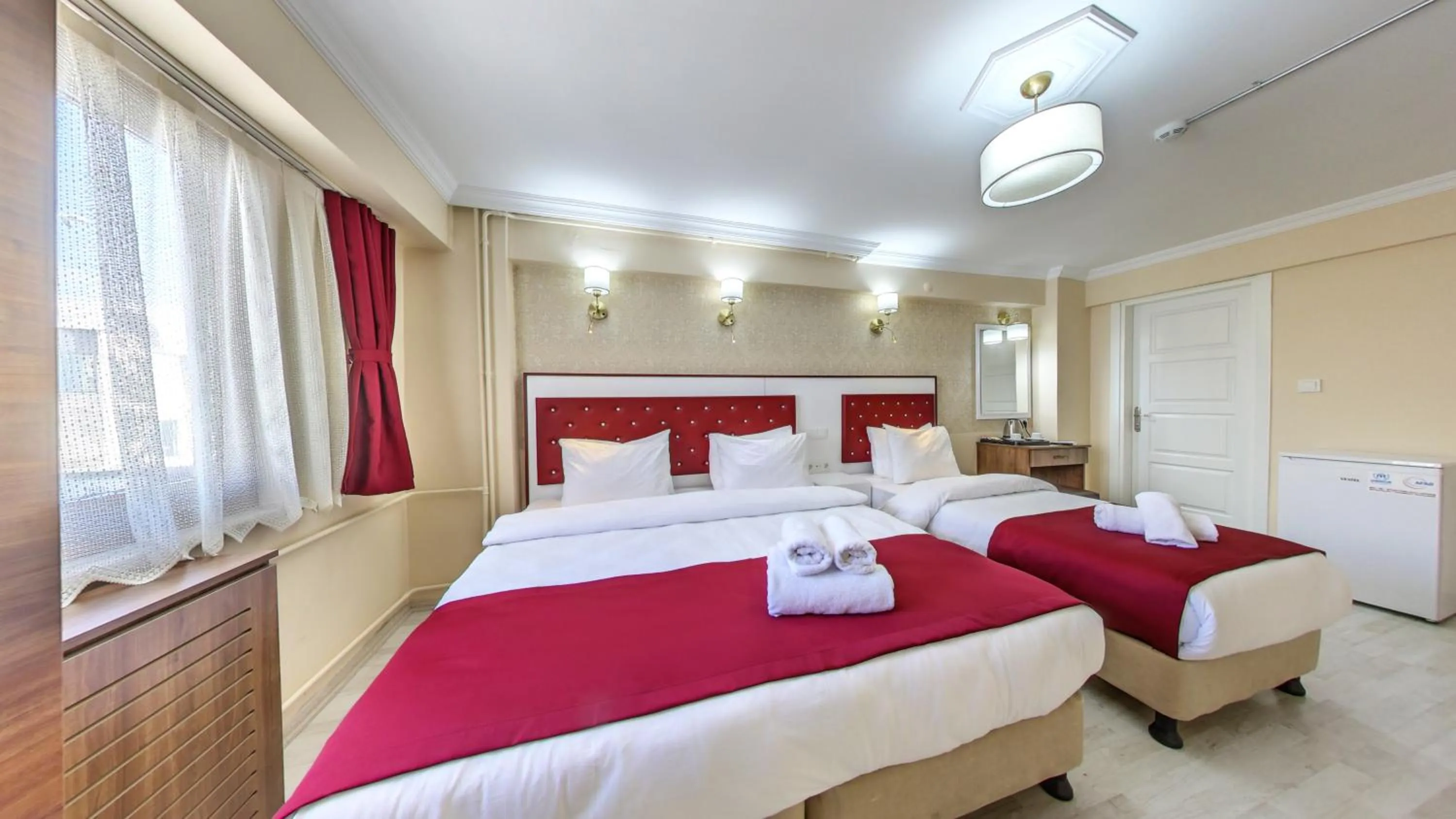 Triple Room in Cihangir Palace Hotel