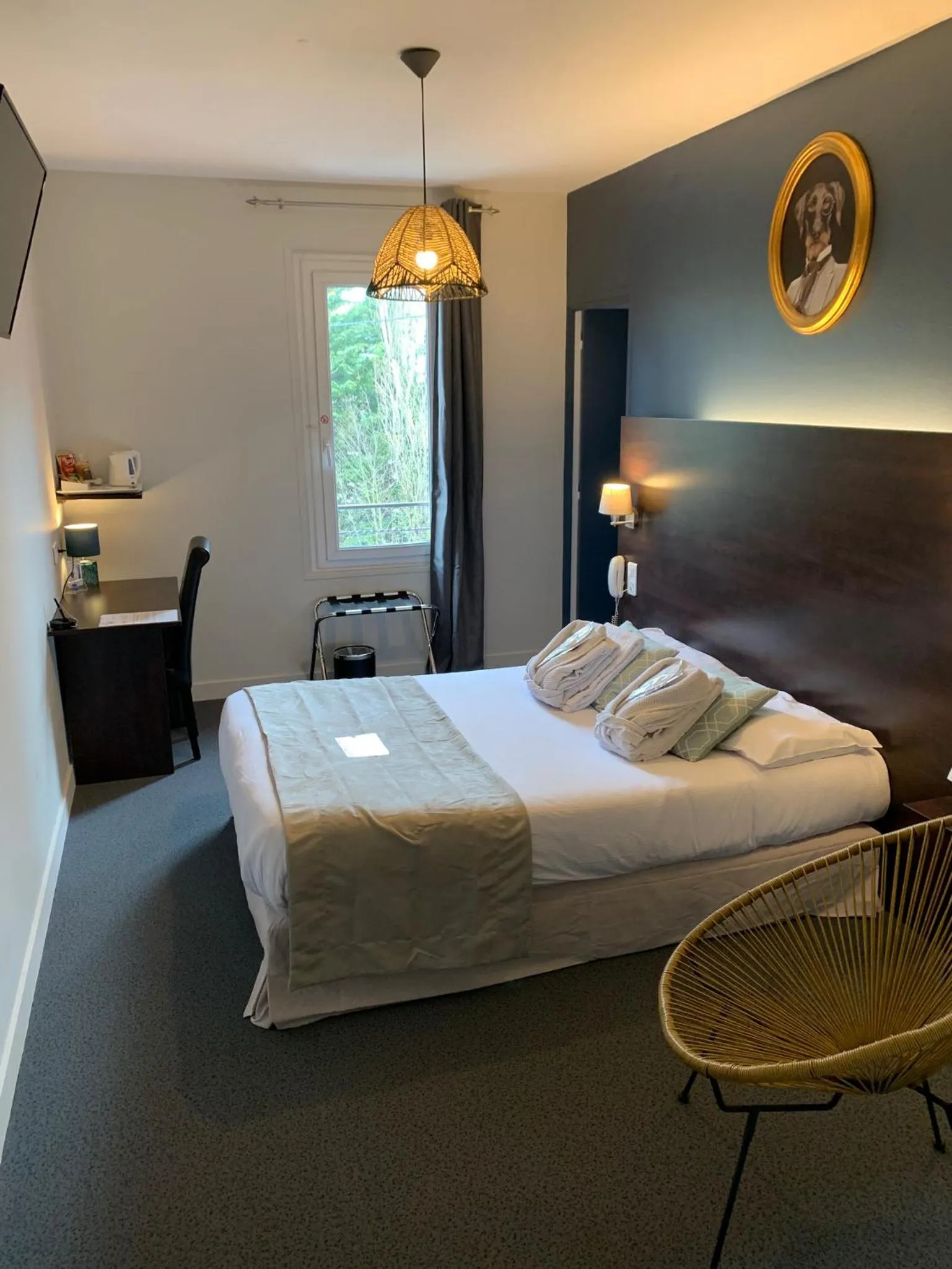 Economic Double Room - Non-Smoking in Logis hôtel Aux Berges de l'Aveyron