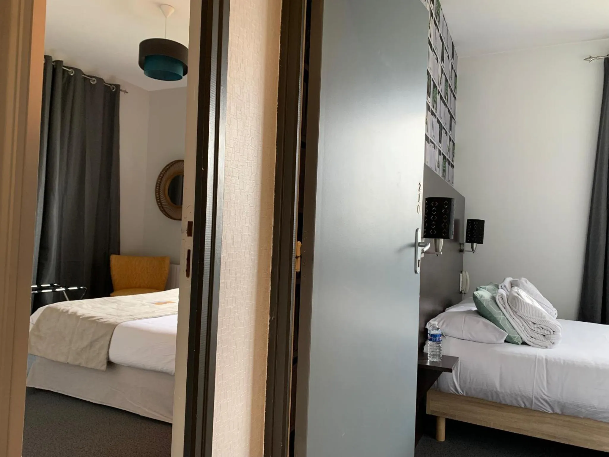 Double Suite - Non-Smoking in Logis hôtel Aux Berges de l'Aveyron