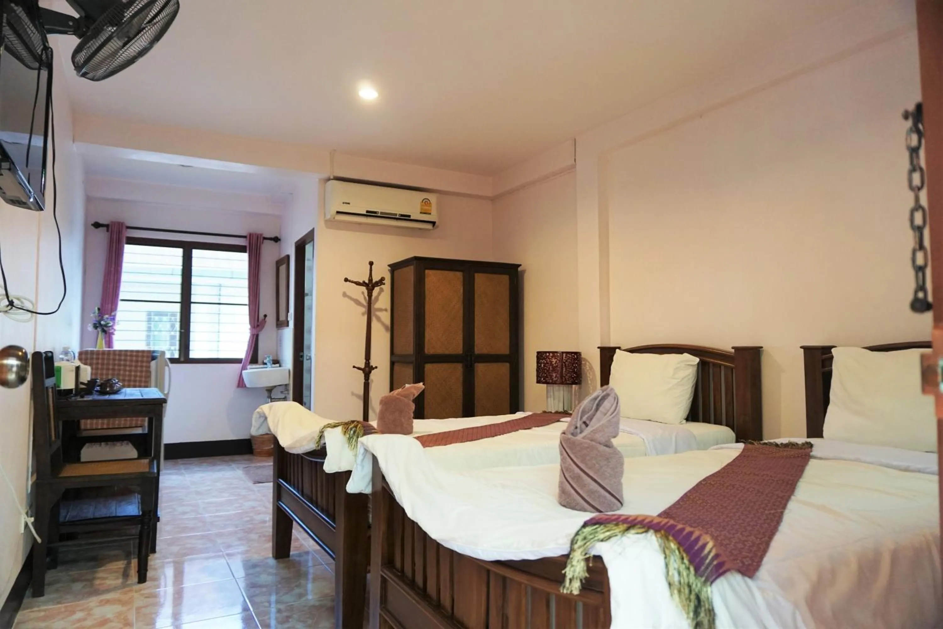 Standard Twin Room with Air-Con in My Mum Home, SHA Plus Certified