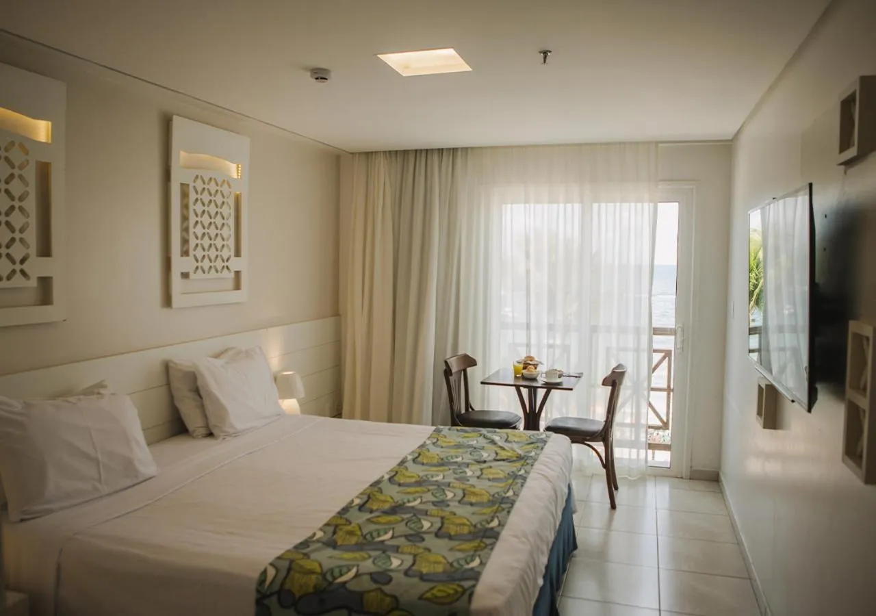 Triple Room with Sea View - single occupancy in Hotel Ponta Verde Praia do Francês