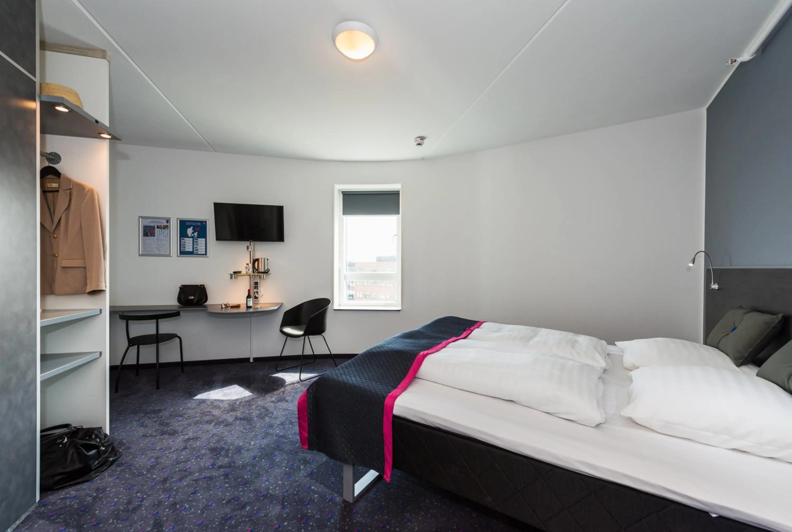Captain Room with Double Bed in Cabinn Copenhagen
