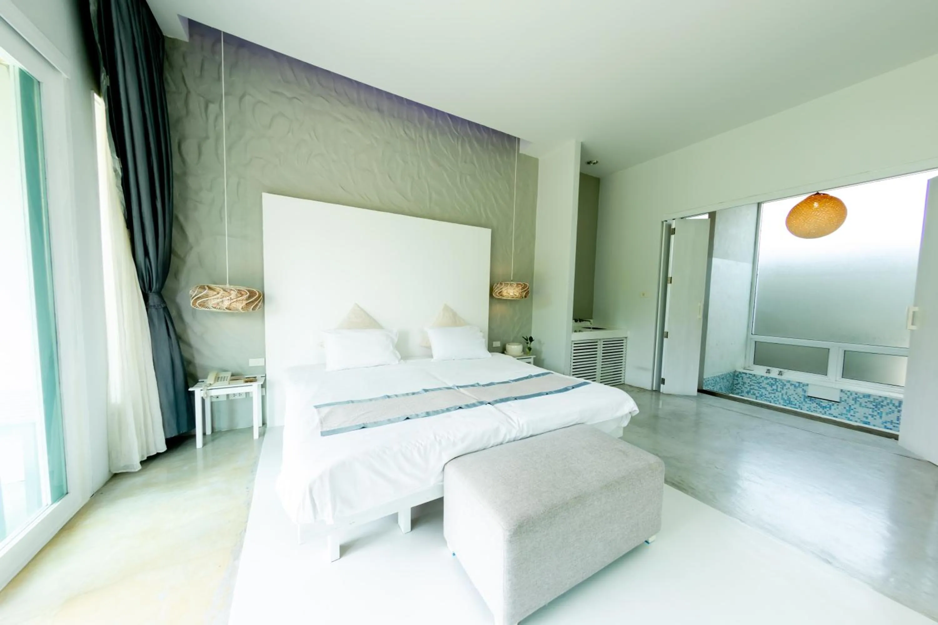 Deluxe Double Room in Kochira