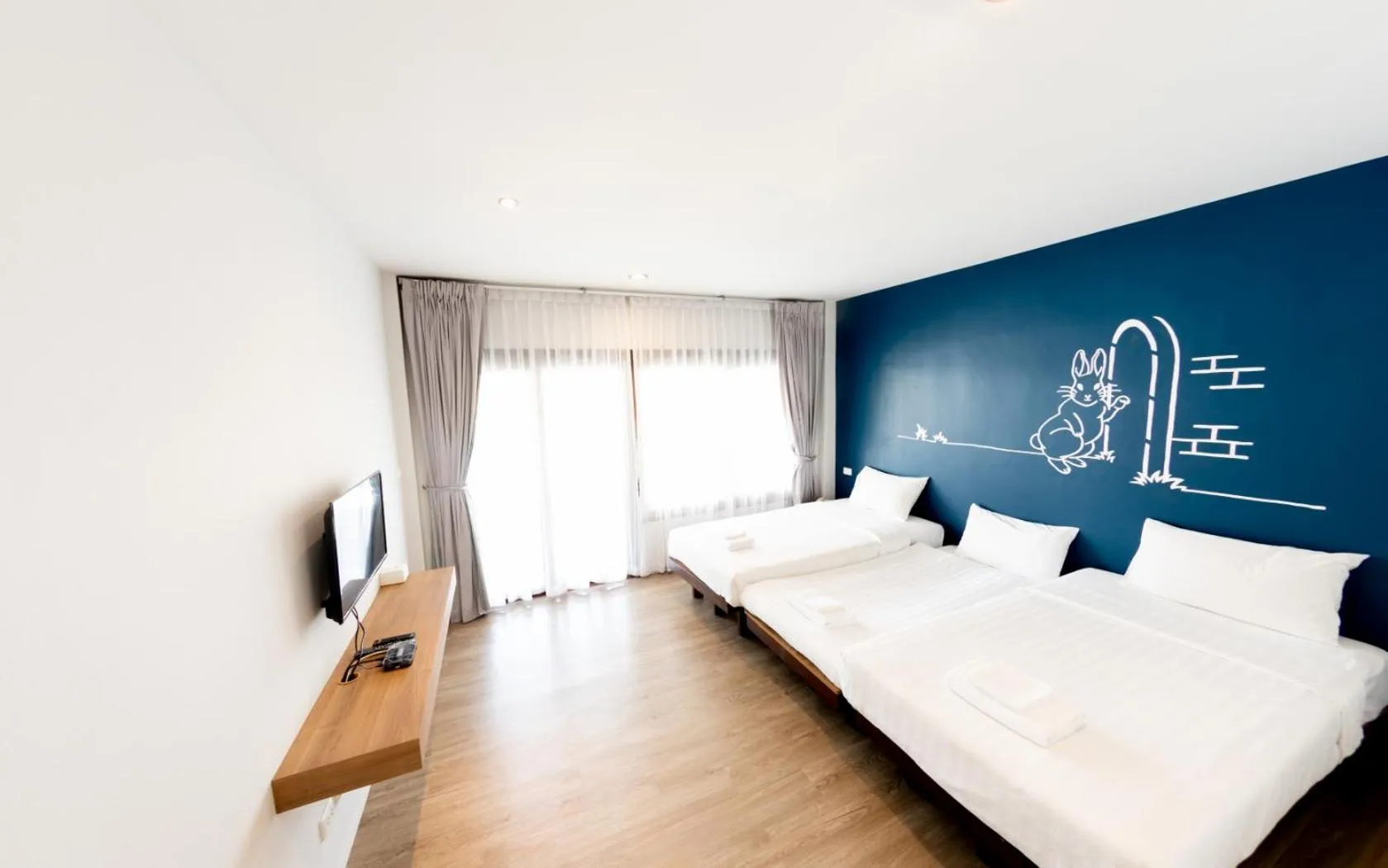 Triple Room with Balcony in Kochira