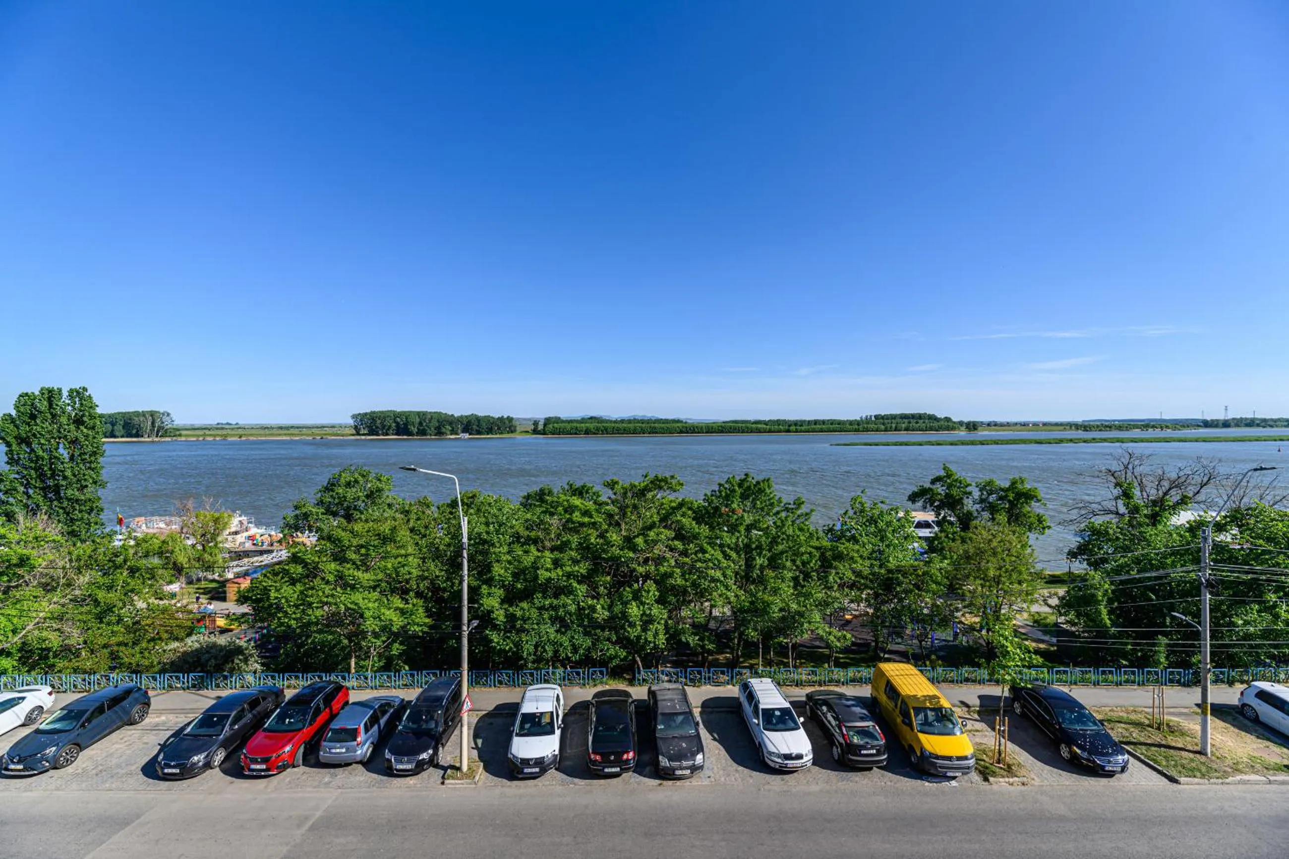 Deluxe Double Room with Danube View - single occupancy in Vega Hotel