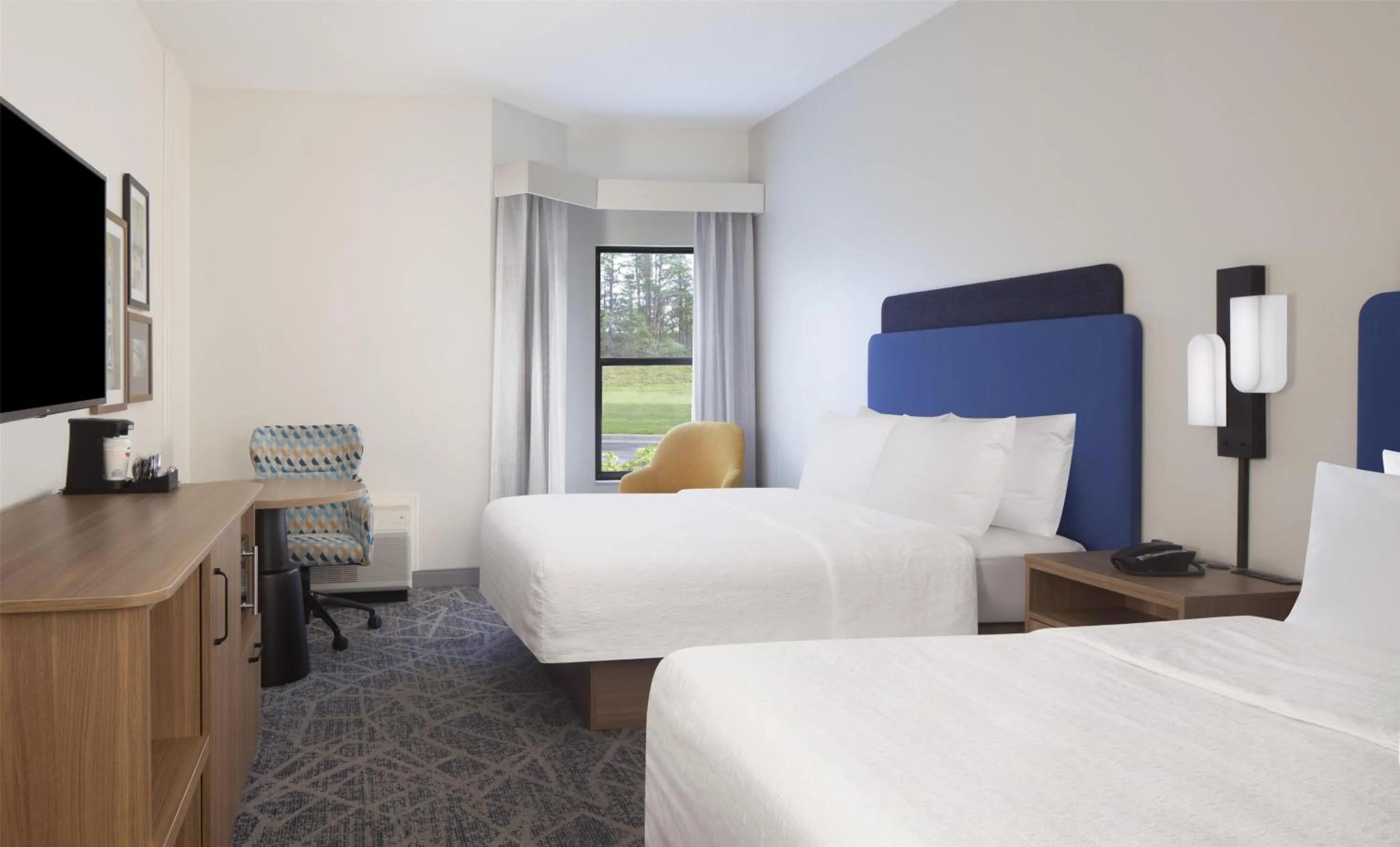 Room with Two Queen Beds - Non-Smoking in Hampton Inn & Suites Tampa-North