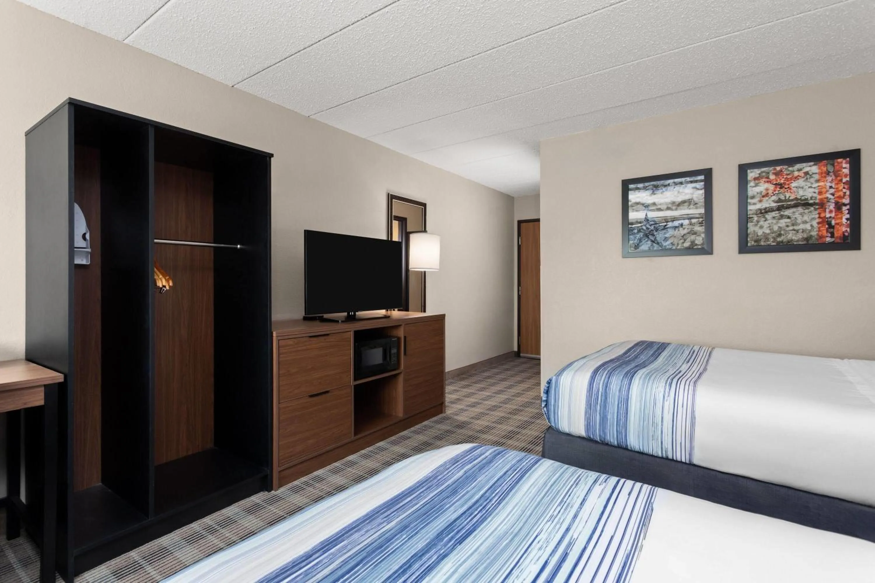 Double Room with Two Double Beds - Accessible/Non-Smoking in AmericInn by Wyndham Roseau