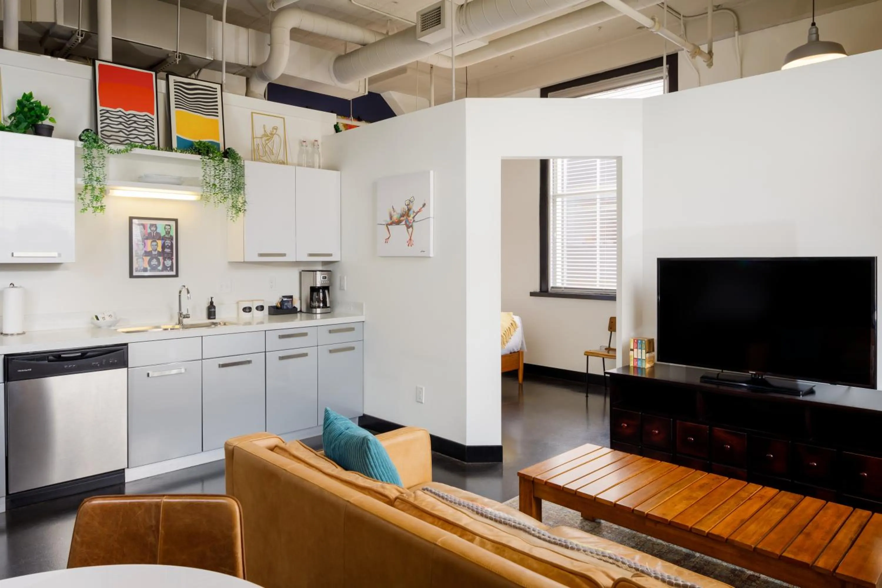 One-Bedroom Apartment in Hotel Clemons