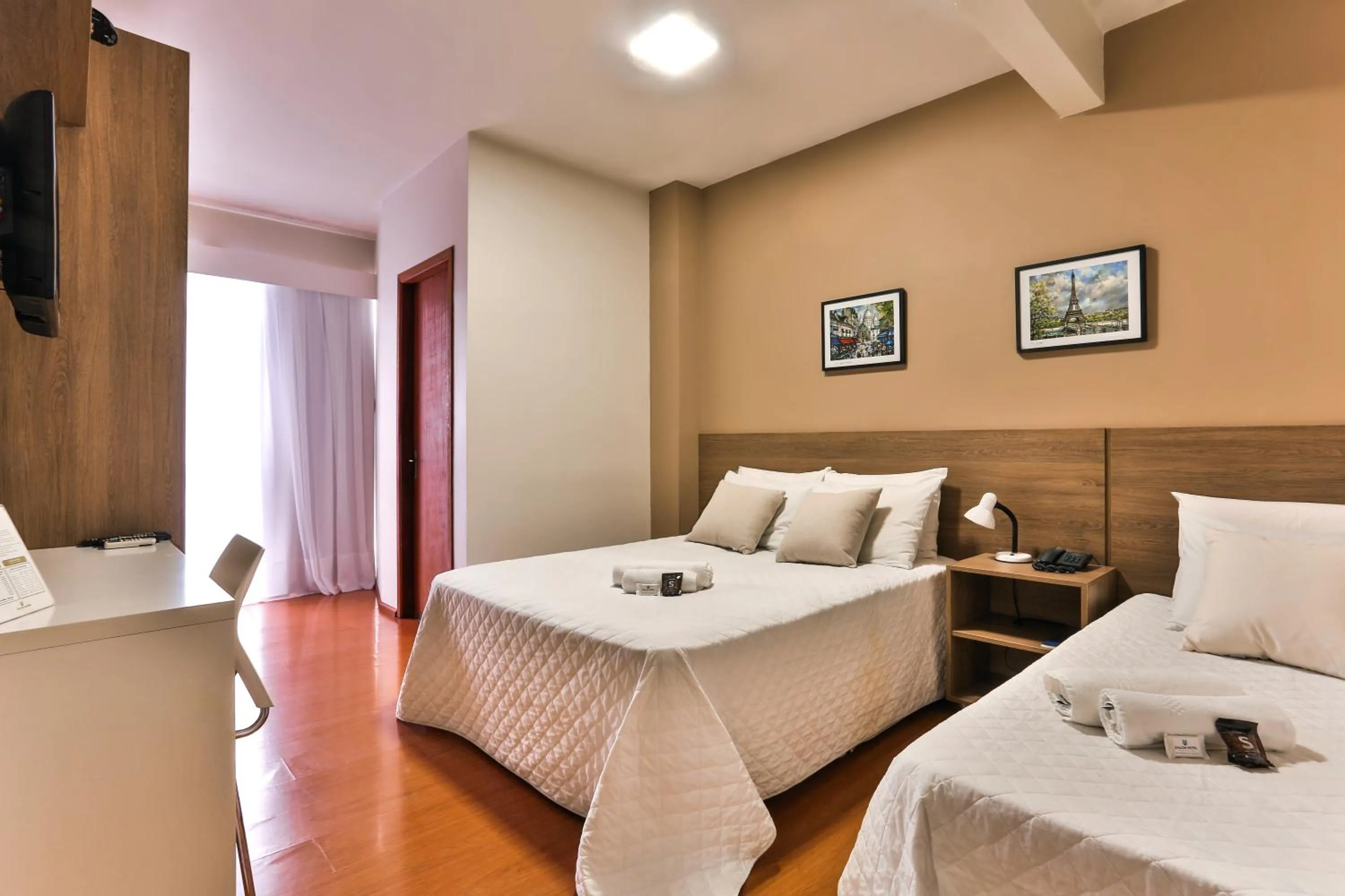 Deluxe Triple Room in Zallon Hotel Executivo