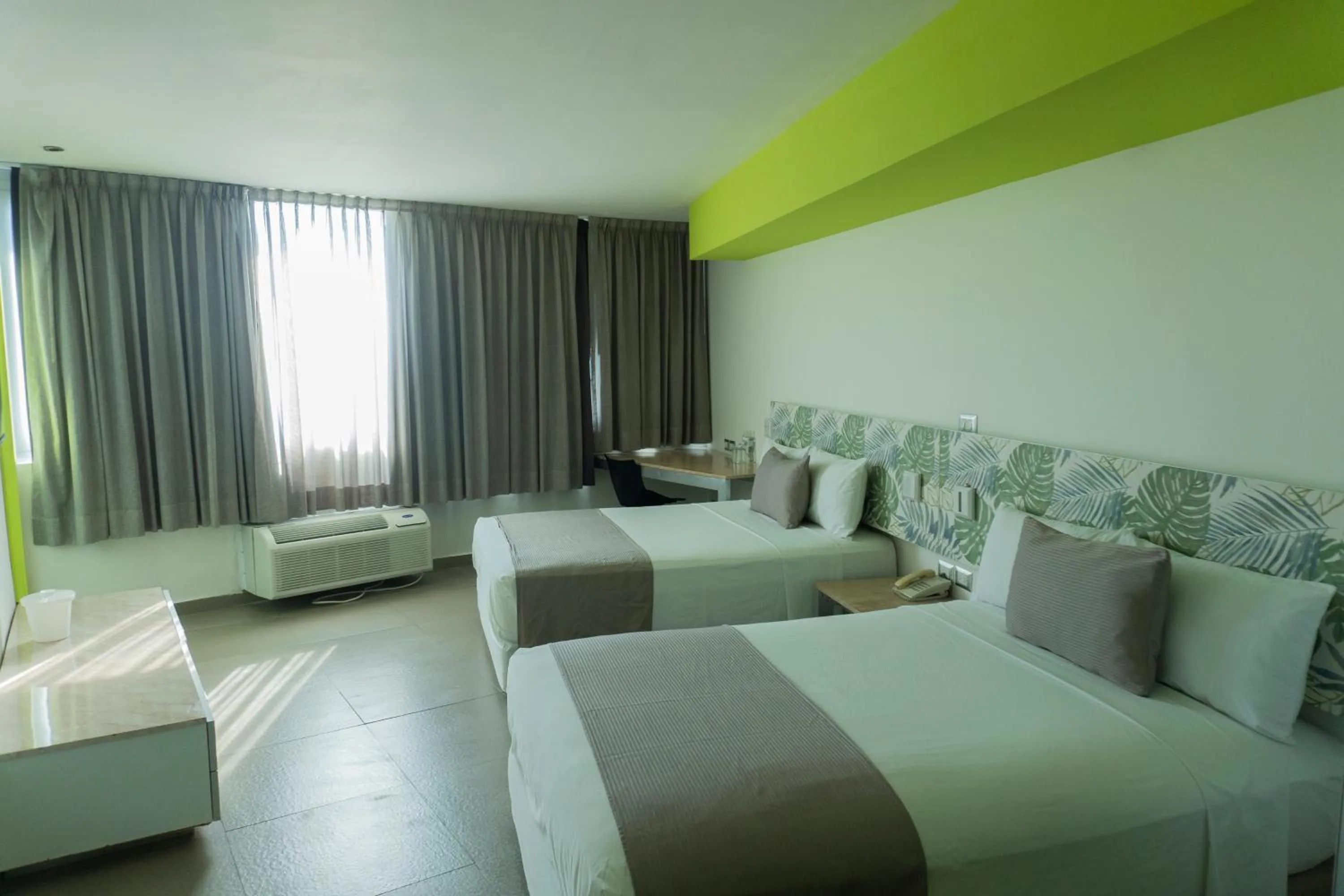 Double Room with Two Double Beds with Beach View in Hotel Punta Azul