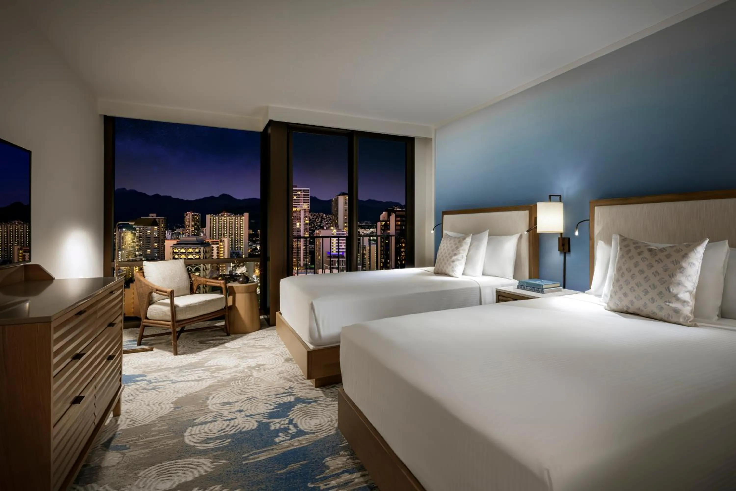 Standard Waikiki View Double in Halepuna Waikiki by Halekulani - NO RESORT FEE