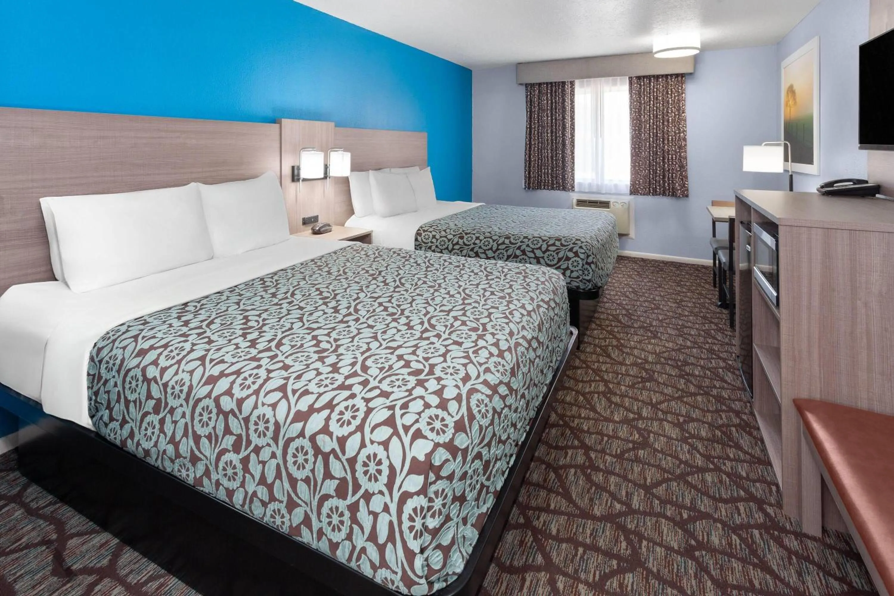 Queen Room with Two Queen Beds - Non-Smoking in Baymont by Wyndham Manistee